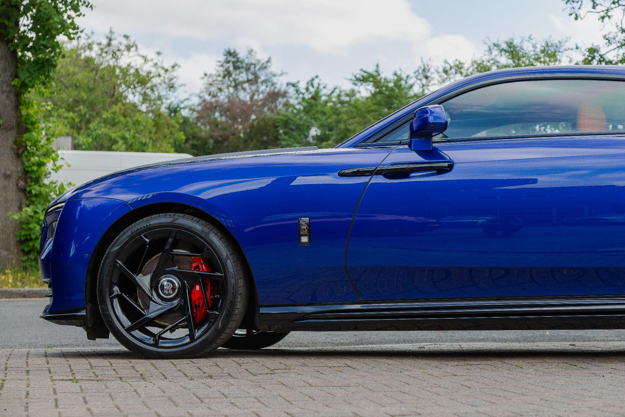 Rolls-Royce Spectre view 7