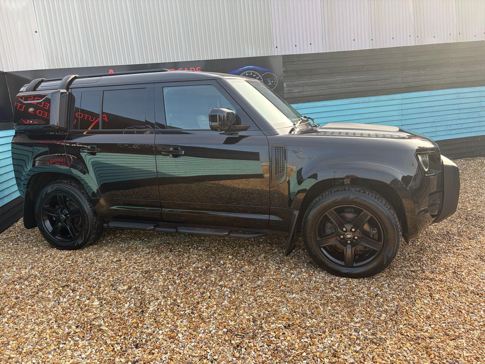 Land Rover Defender view 3
