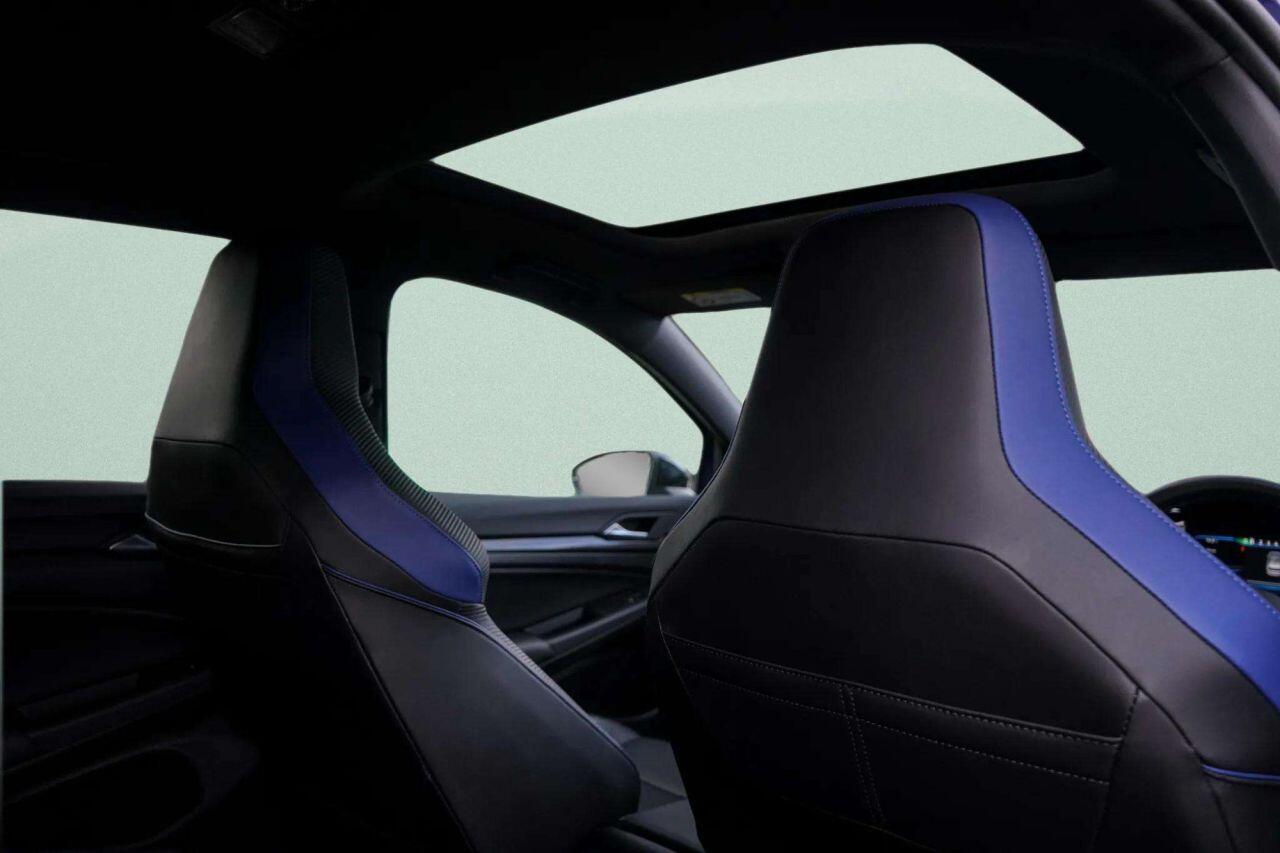 Volkswagen Golf view 24