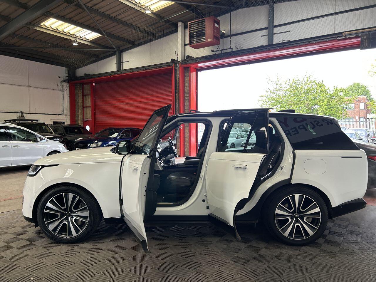 Land Rover Range Rover view 14