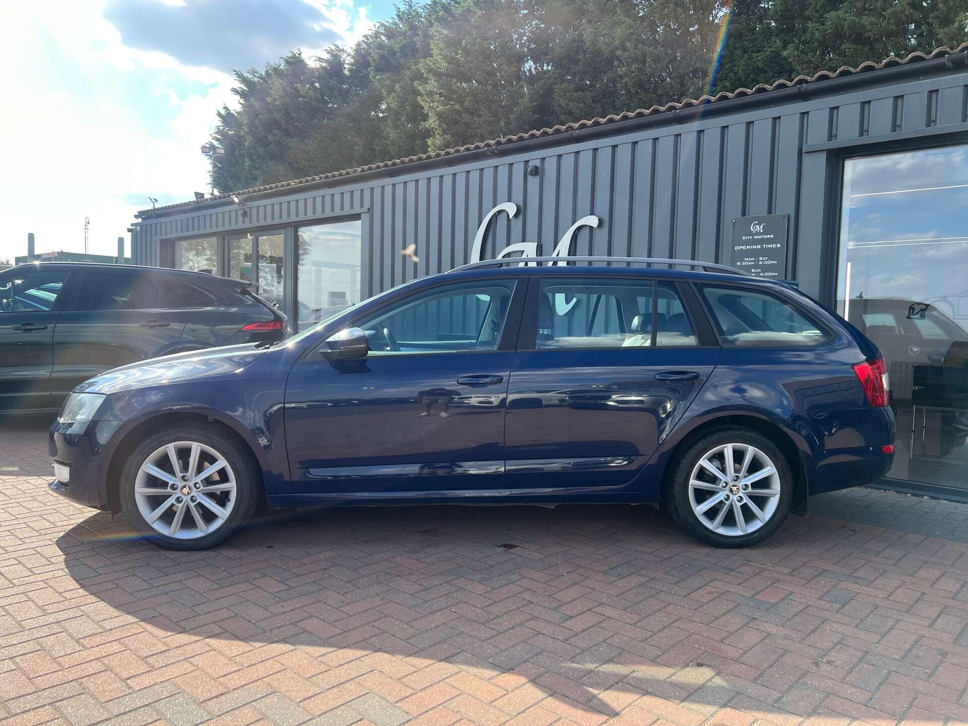 Skoda Octavia view 12