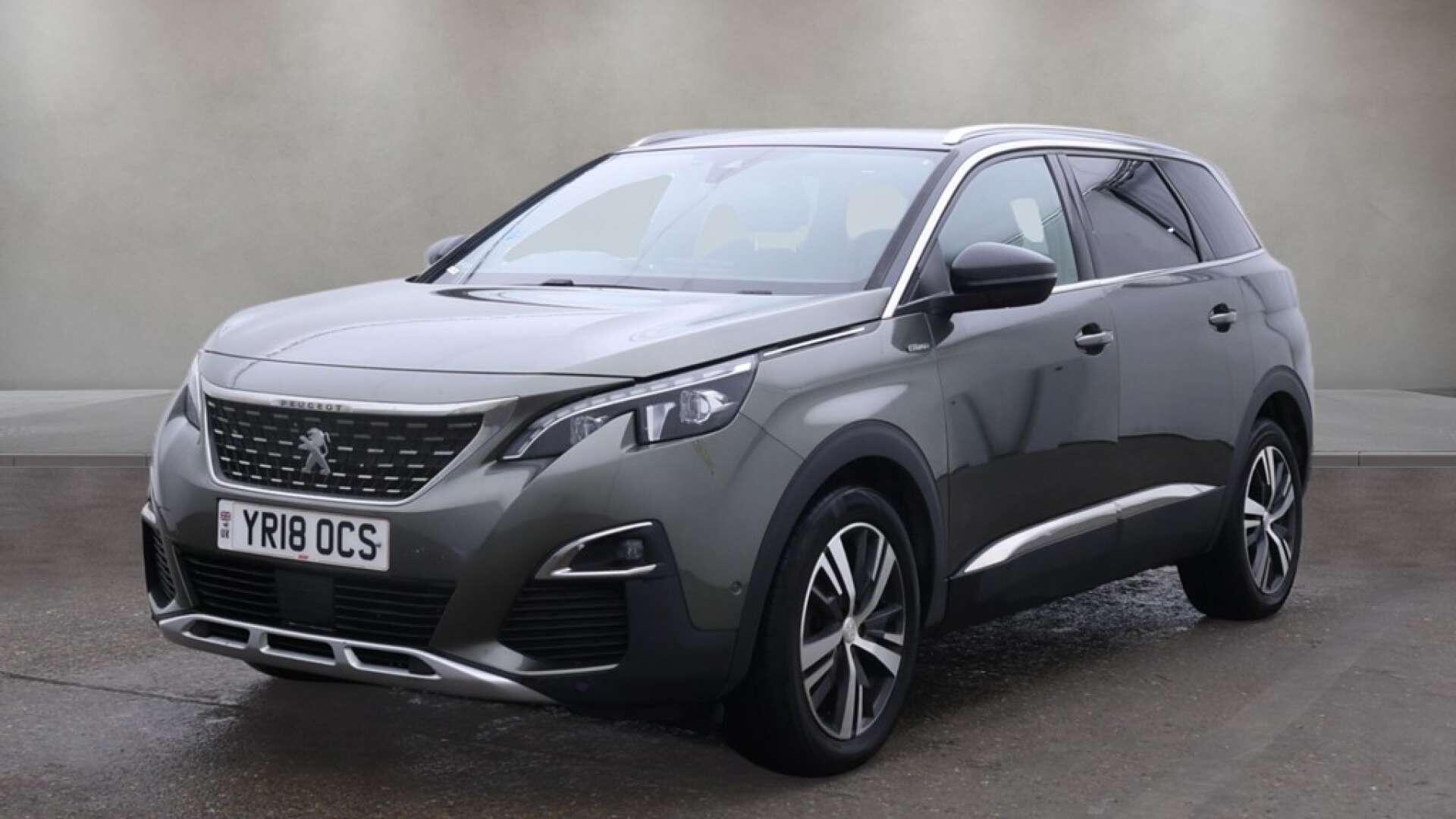 Peugeot 5008 view 4