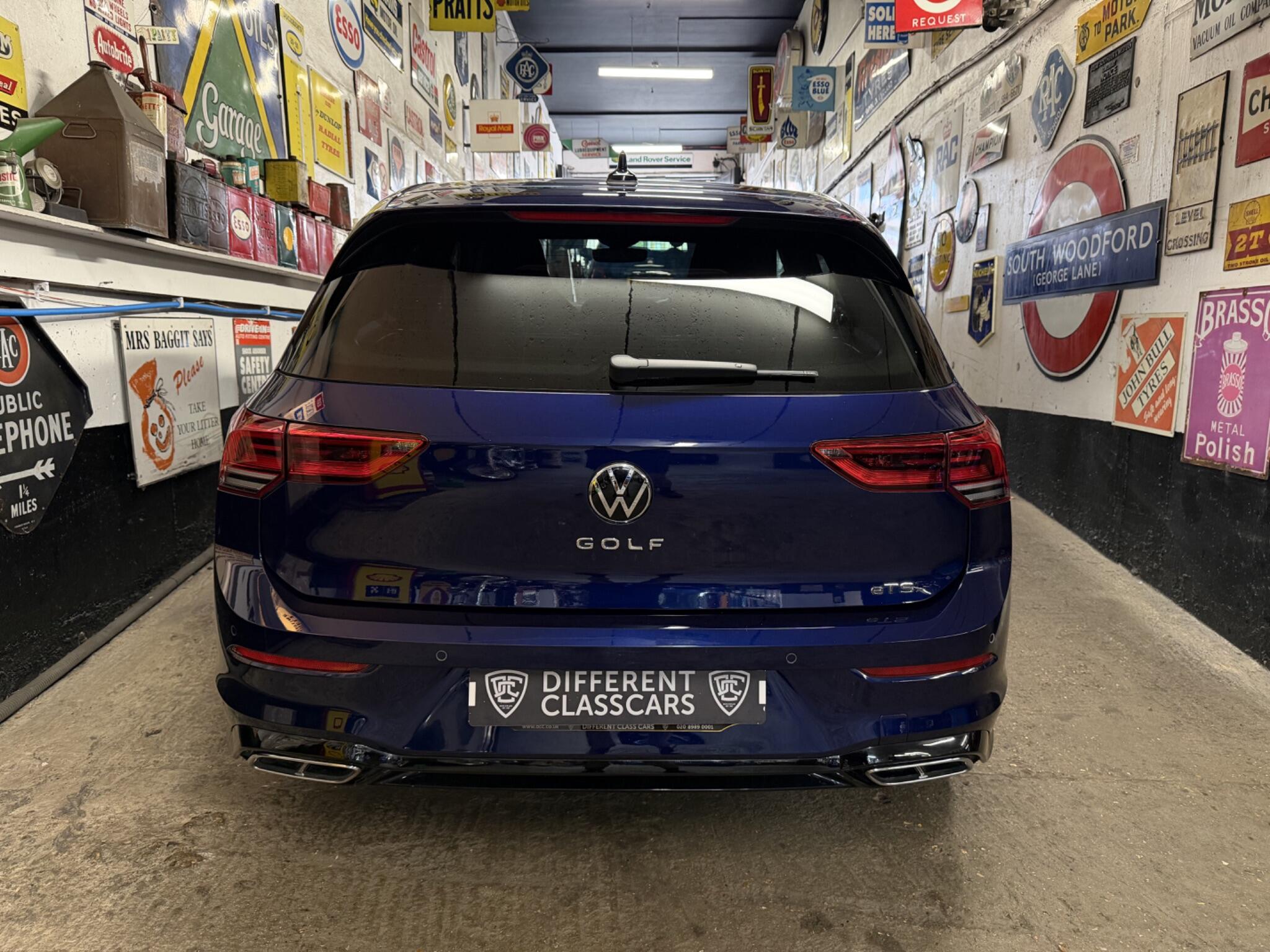 Volkswagen Golf view 6