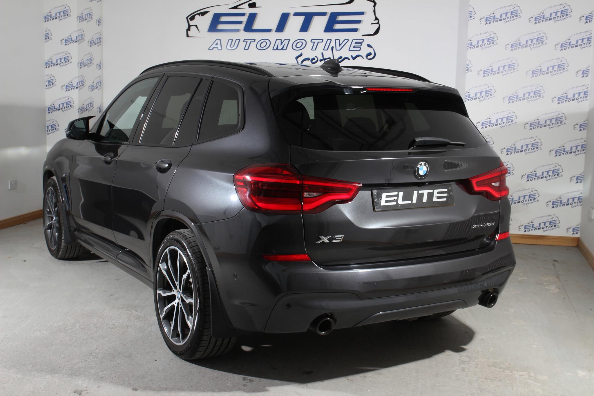 BMW X3 view 8