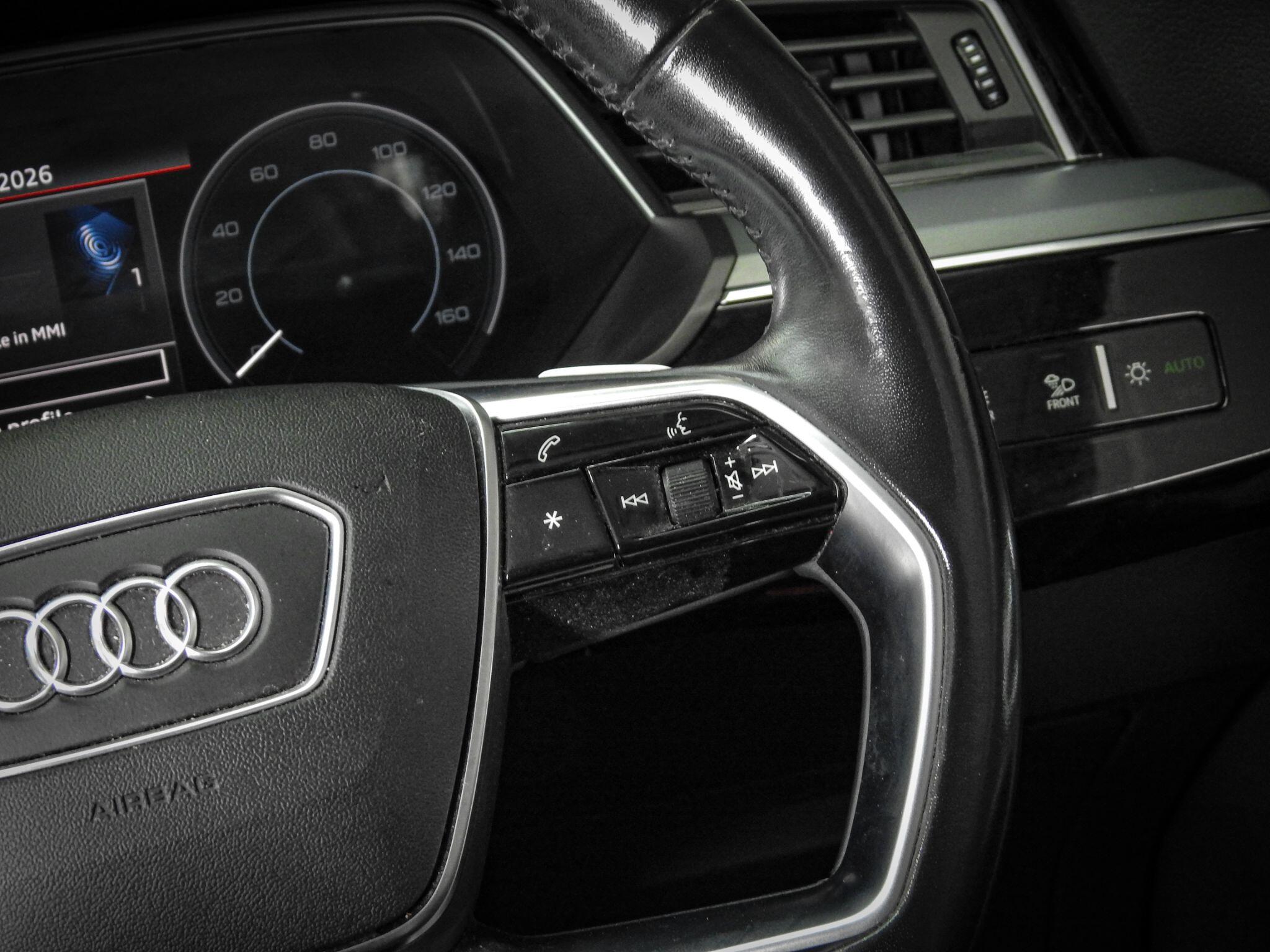 Audi E-Tron view 28