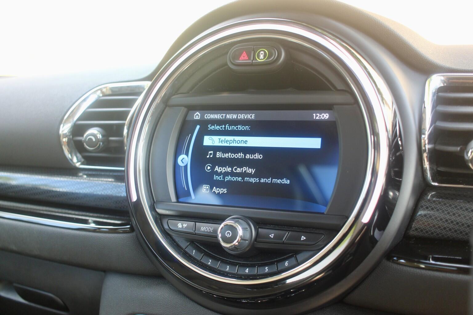 Mini Clubman view 22