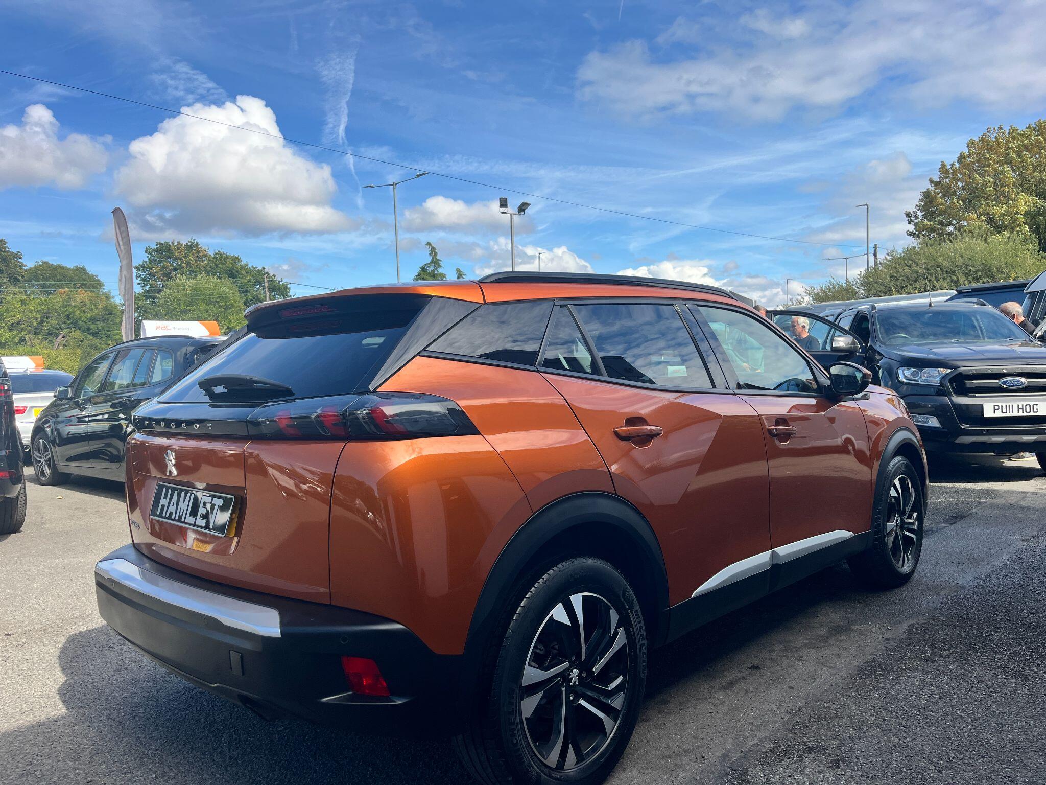 Peugeot 2008 view 5
