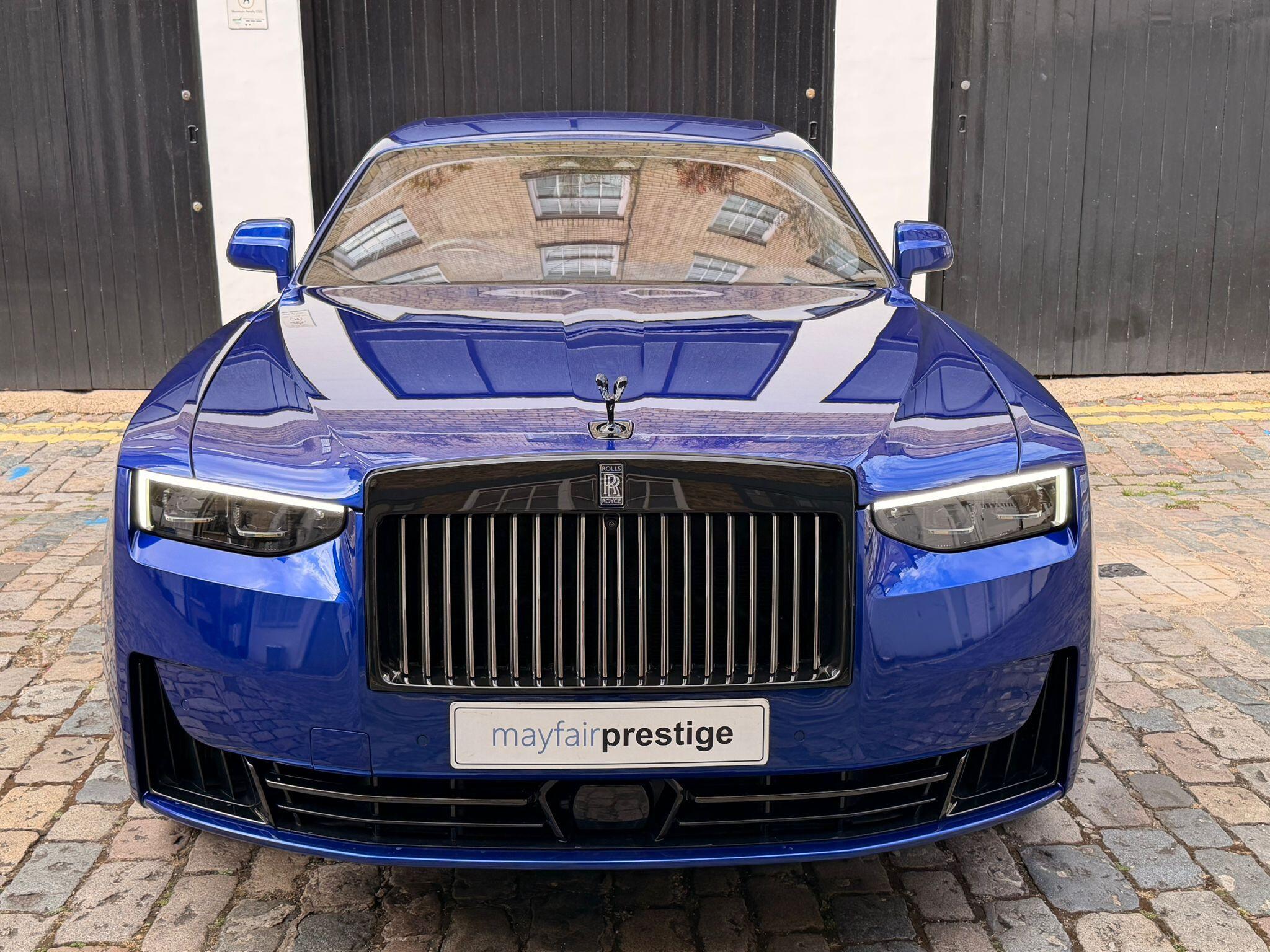 Rolls-Royce Ghost view 8