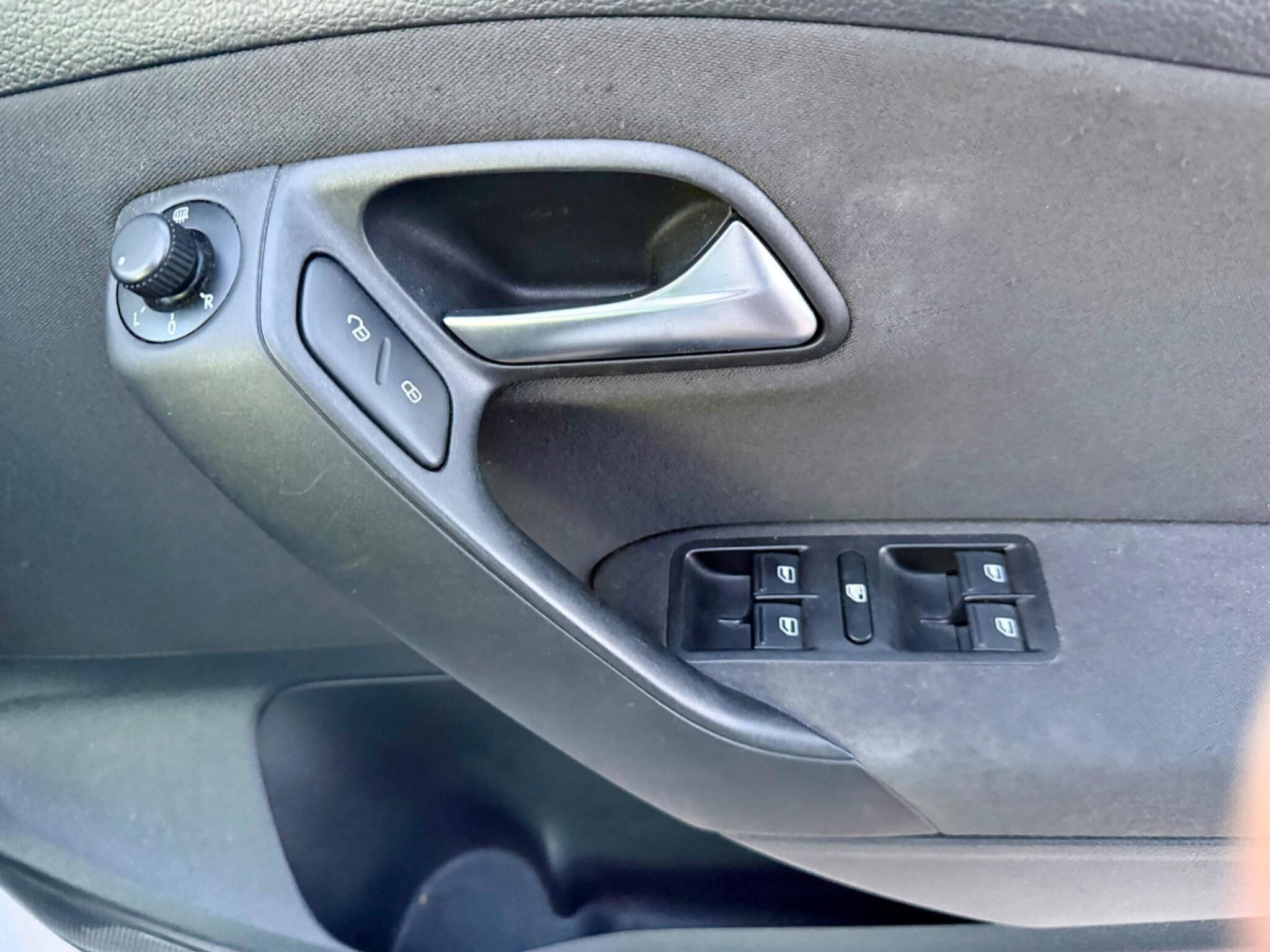 Volkswagen Polo view 41