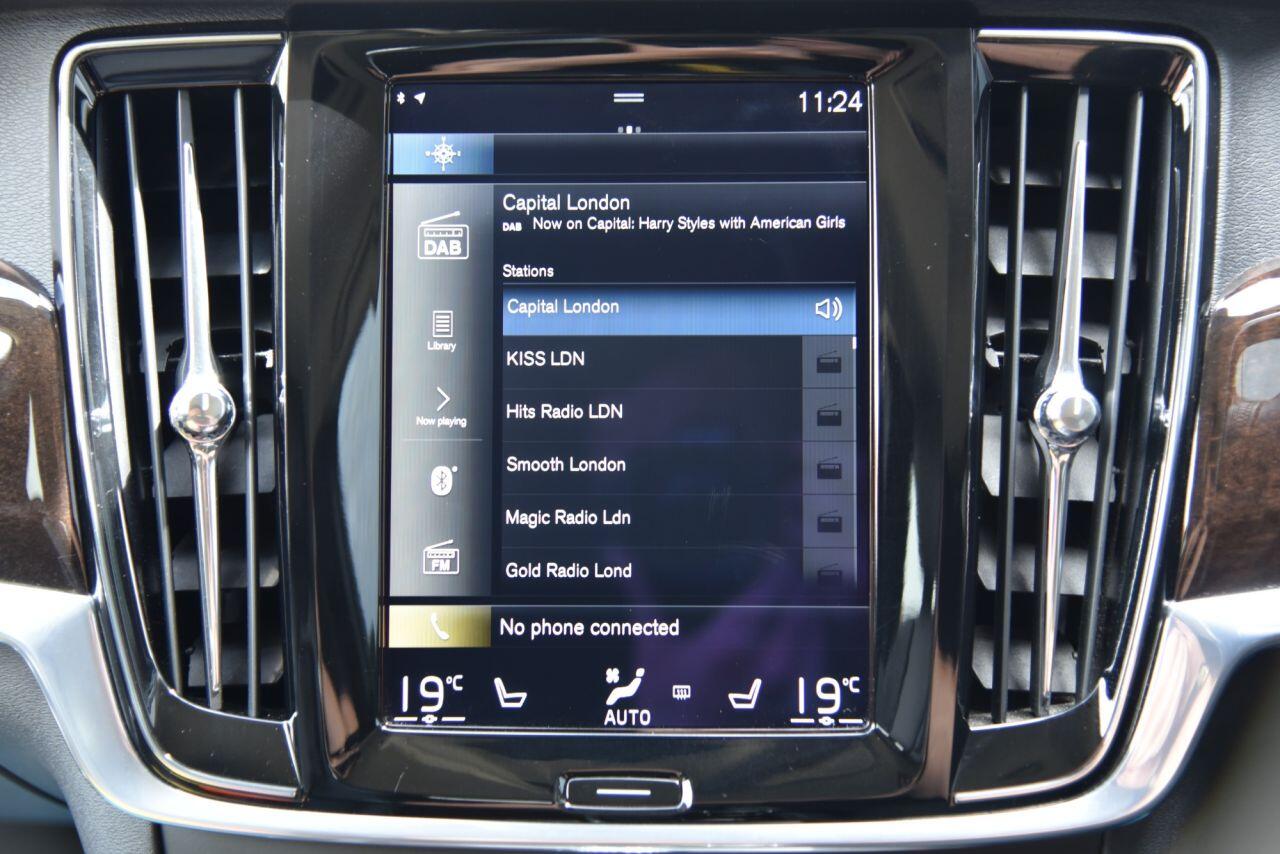 Volvo V90 view 41