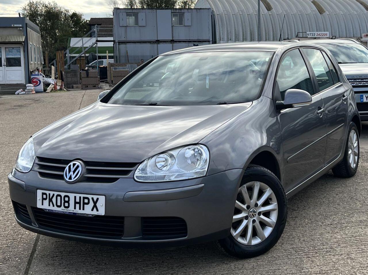 Volkswagen Golf view 2