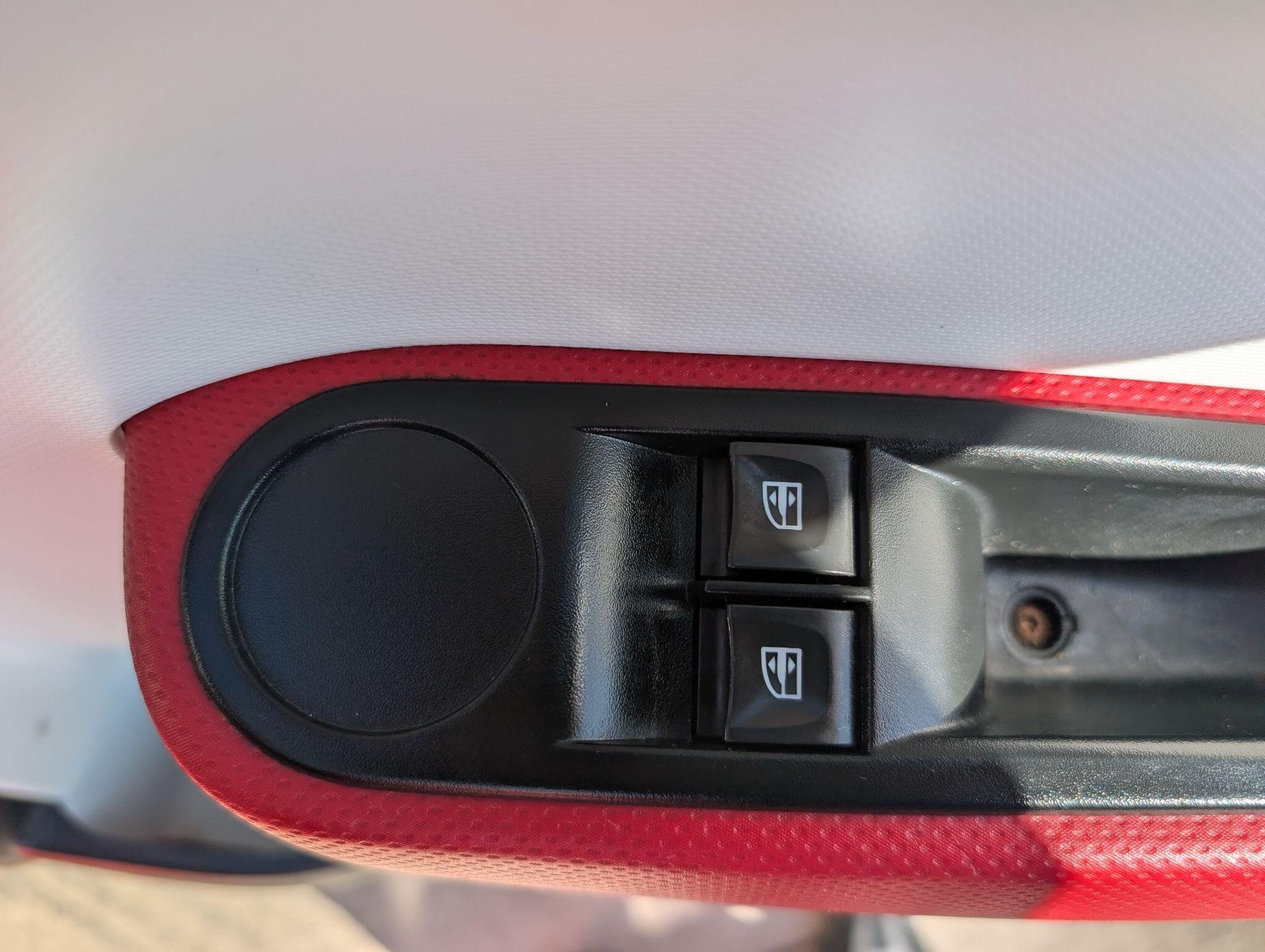 Renault Twingo view 26