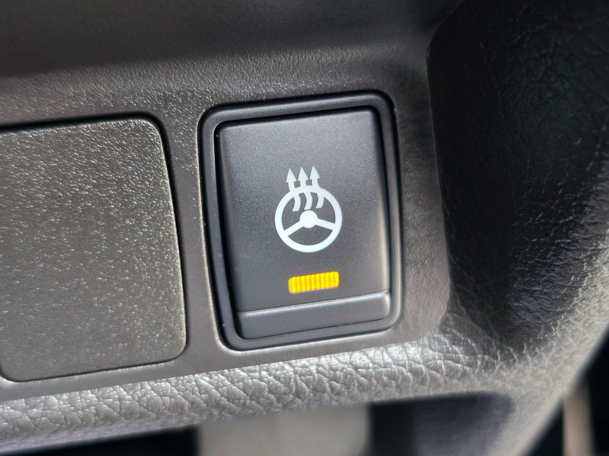 Nissan X-Trail view 6