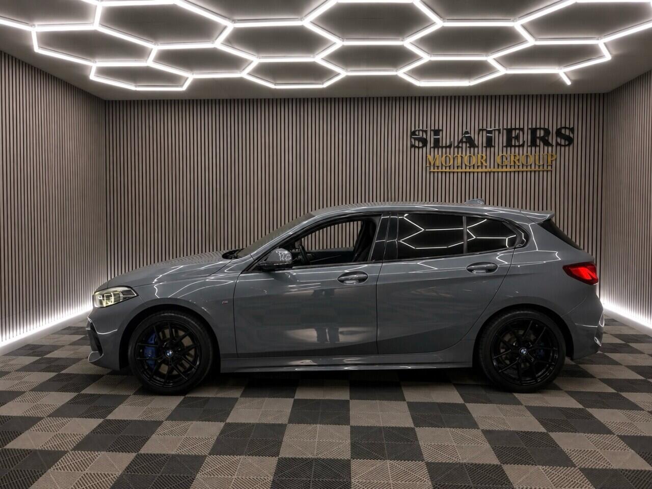 BMW 1 Series view 25