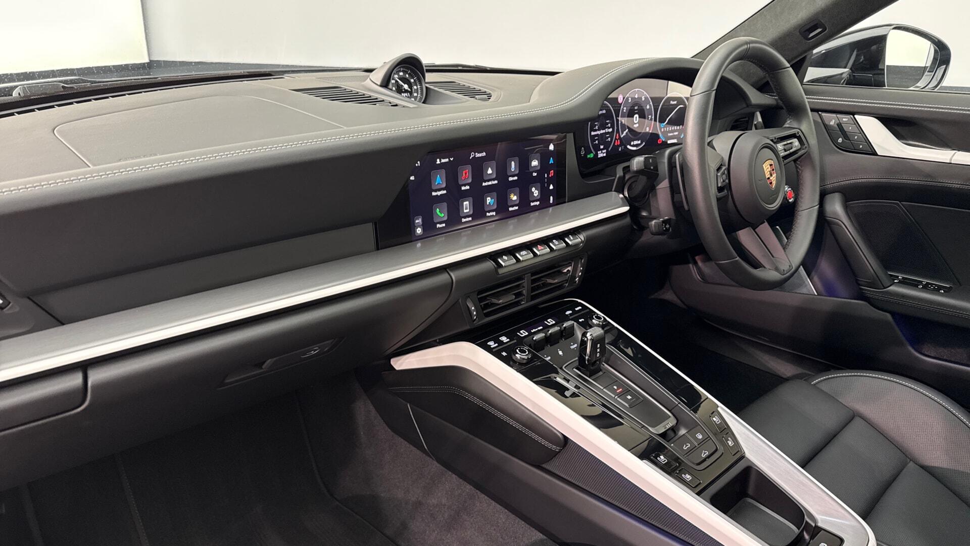 Porsche 911 view 13