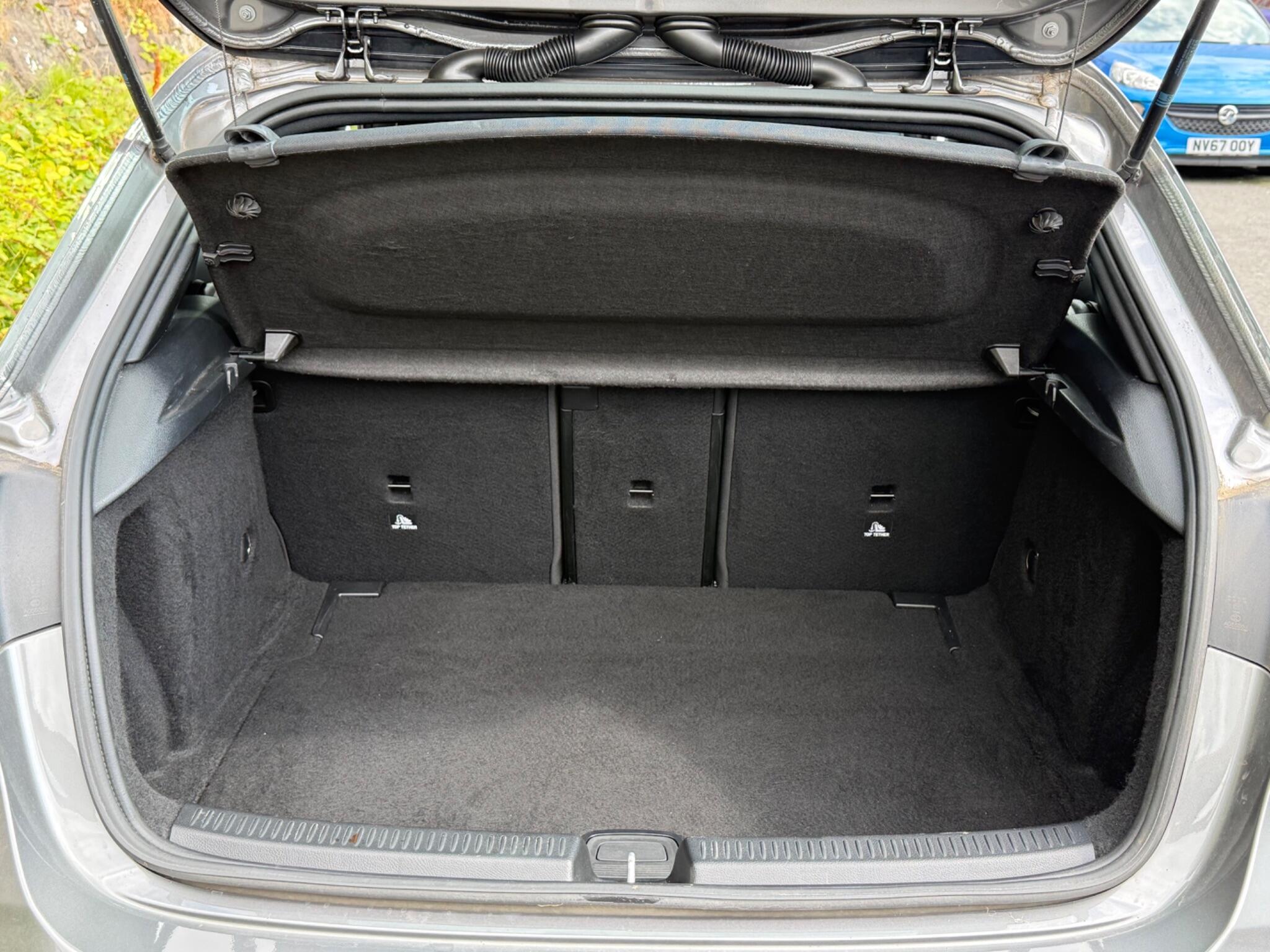 Mercedes-Benz A Class view 24