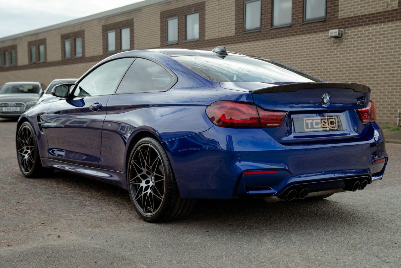 BMW M4 view 16