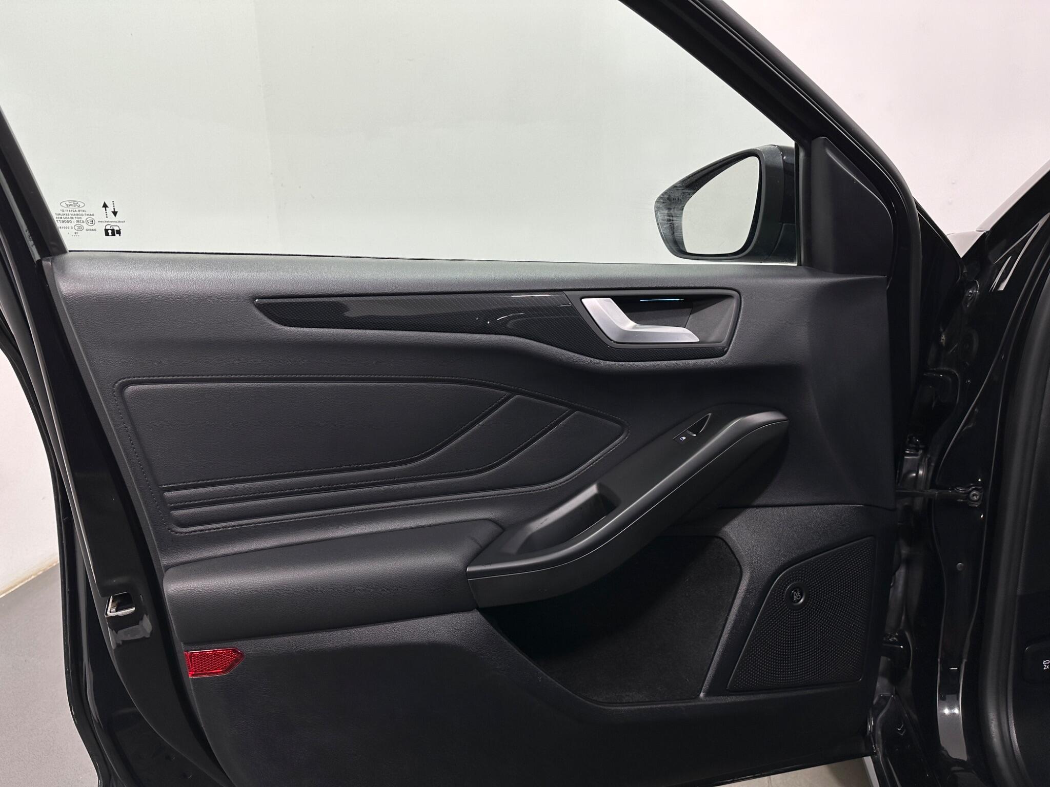 Ford Focus view 36
