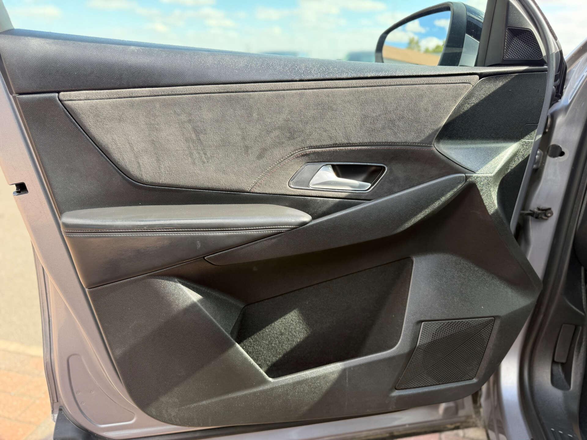 DS Automobiles DS 7 Crossback view 71