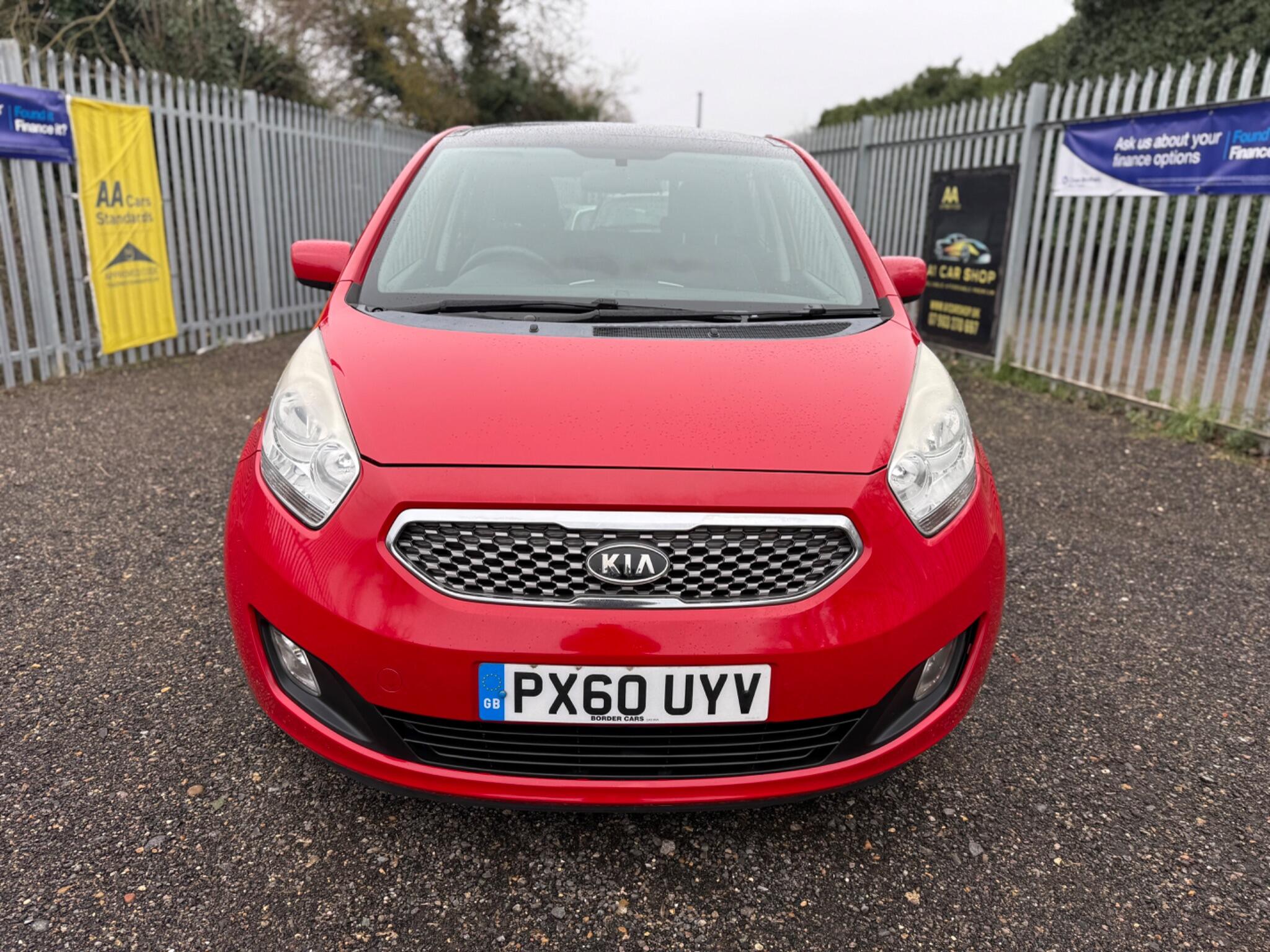 2010 Kia Venga image 2