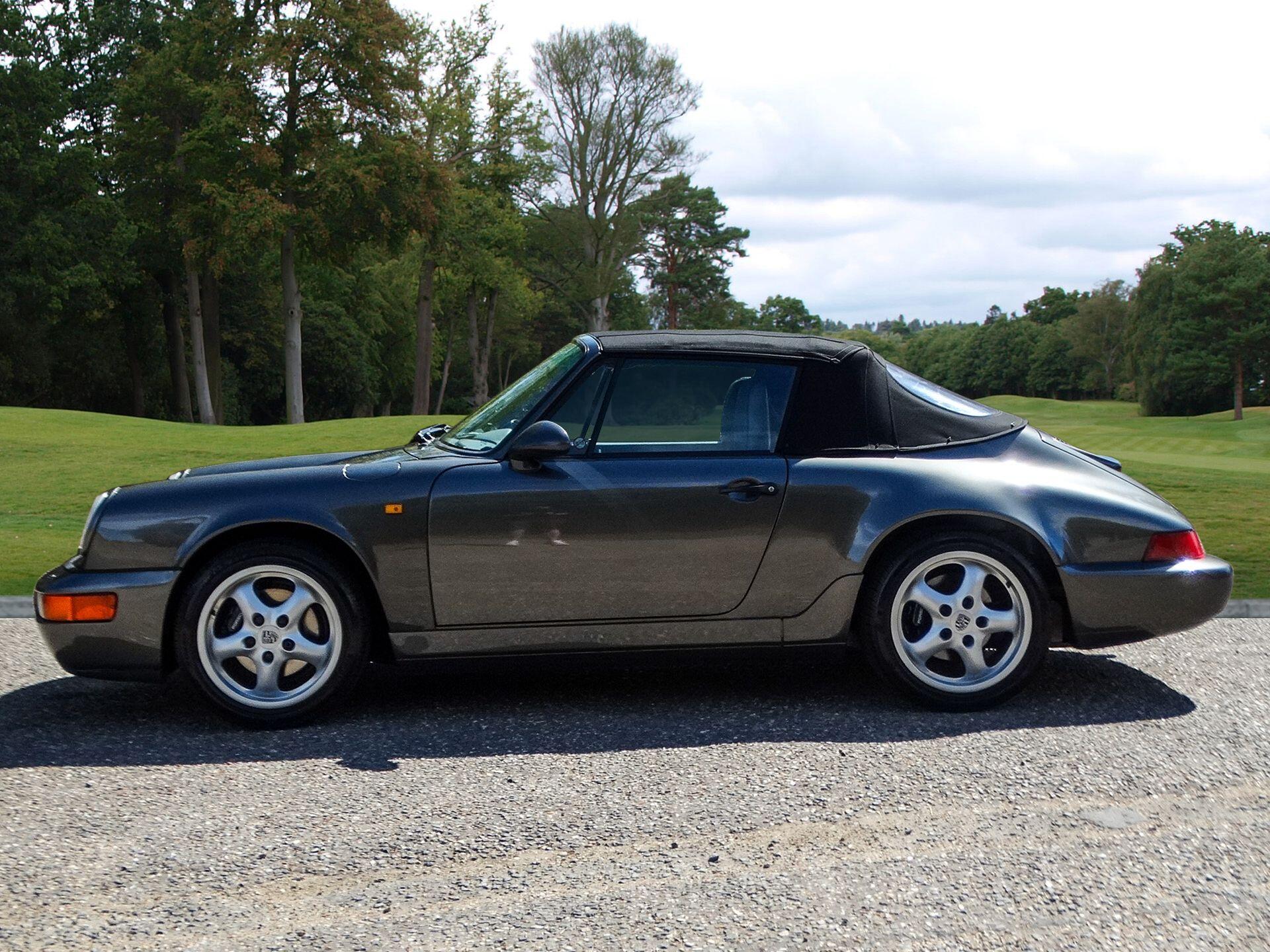 Porsche 911 view 29
