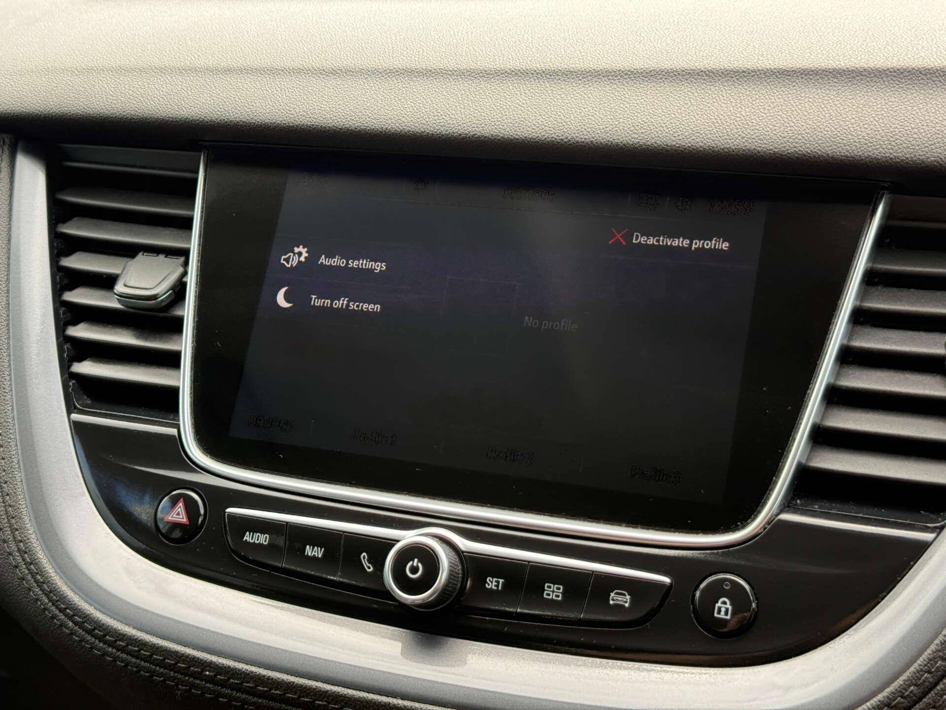 Vauxhall Grandland X view 70