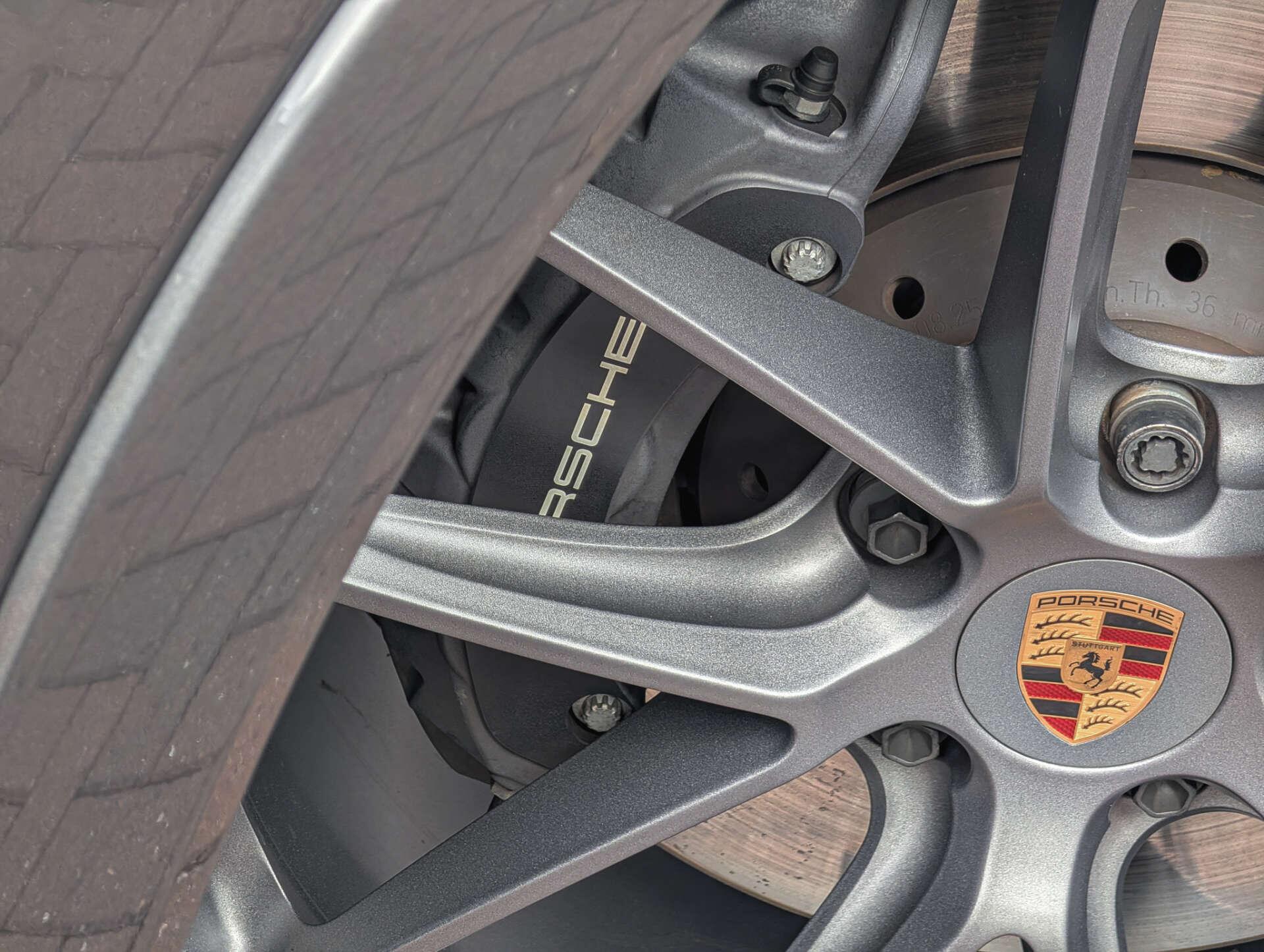 Porsche Cayenne view 22