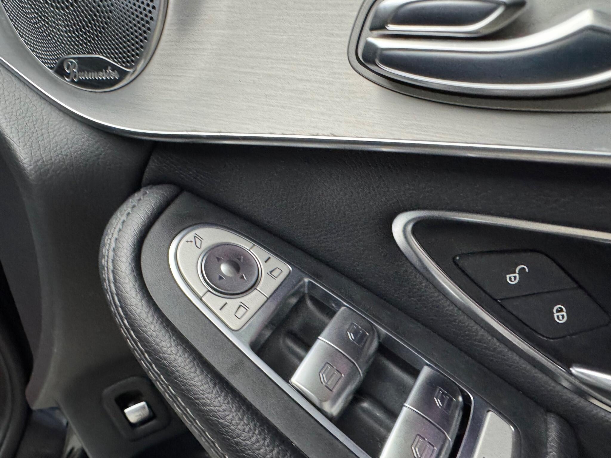 Mercedes-Benz GLC view 32