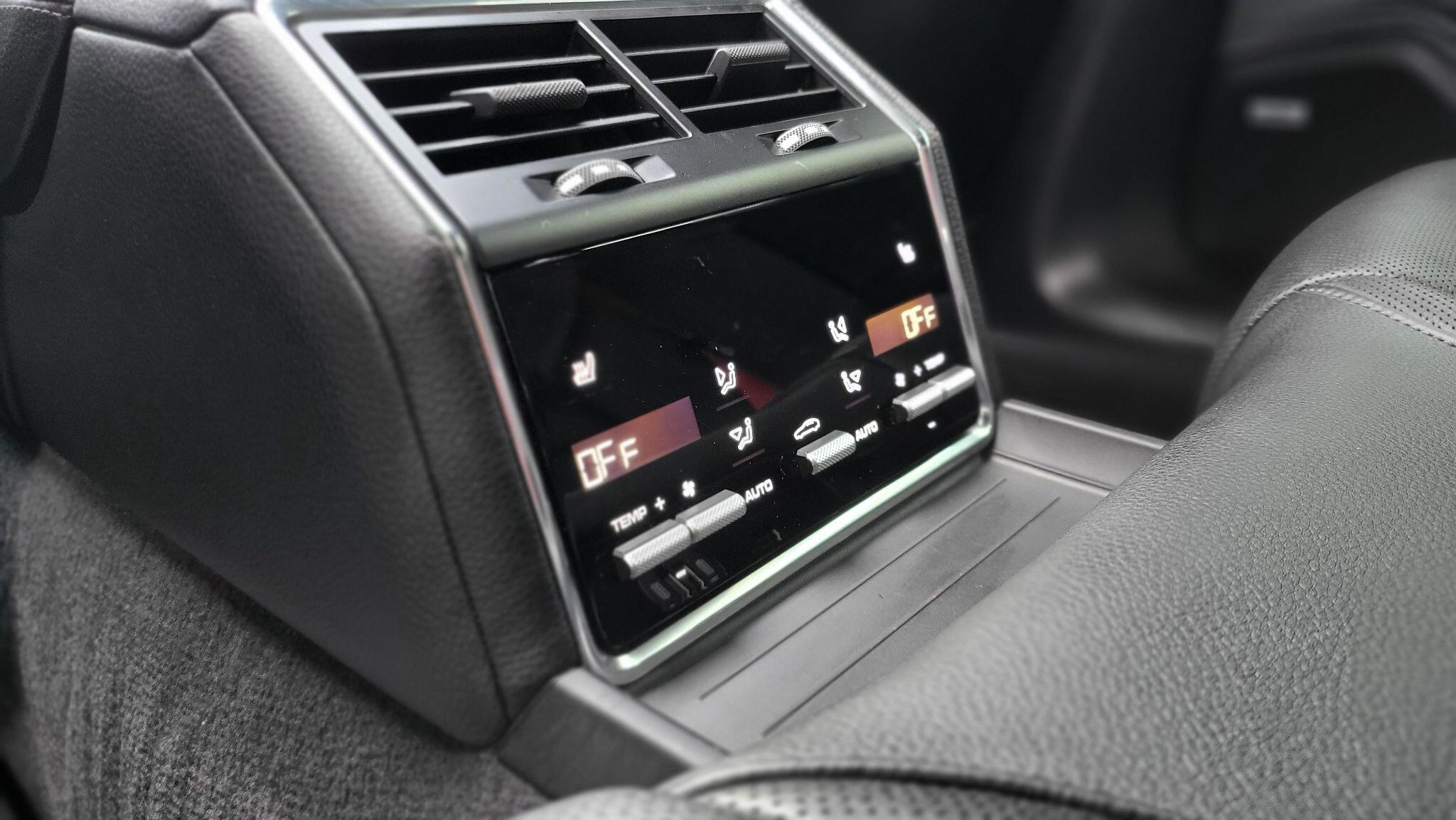 Porsche Panamera view 27