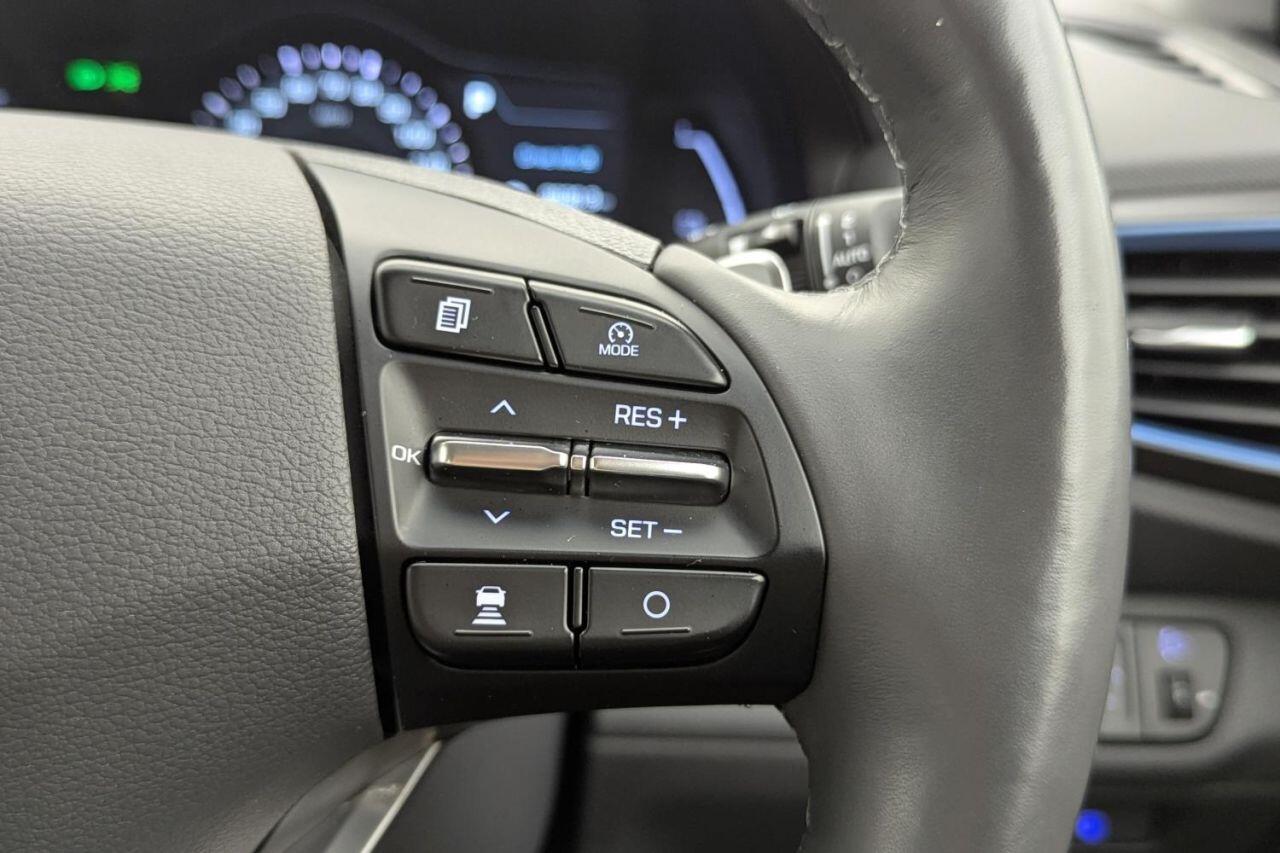Hyundai IONIQ view 36