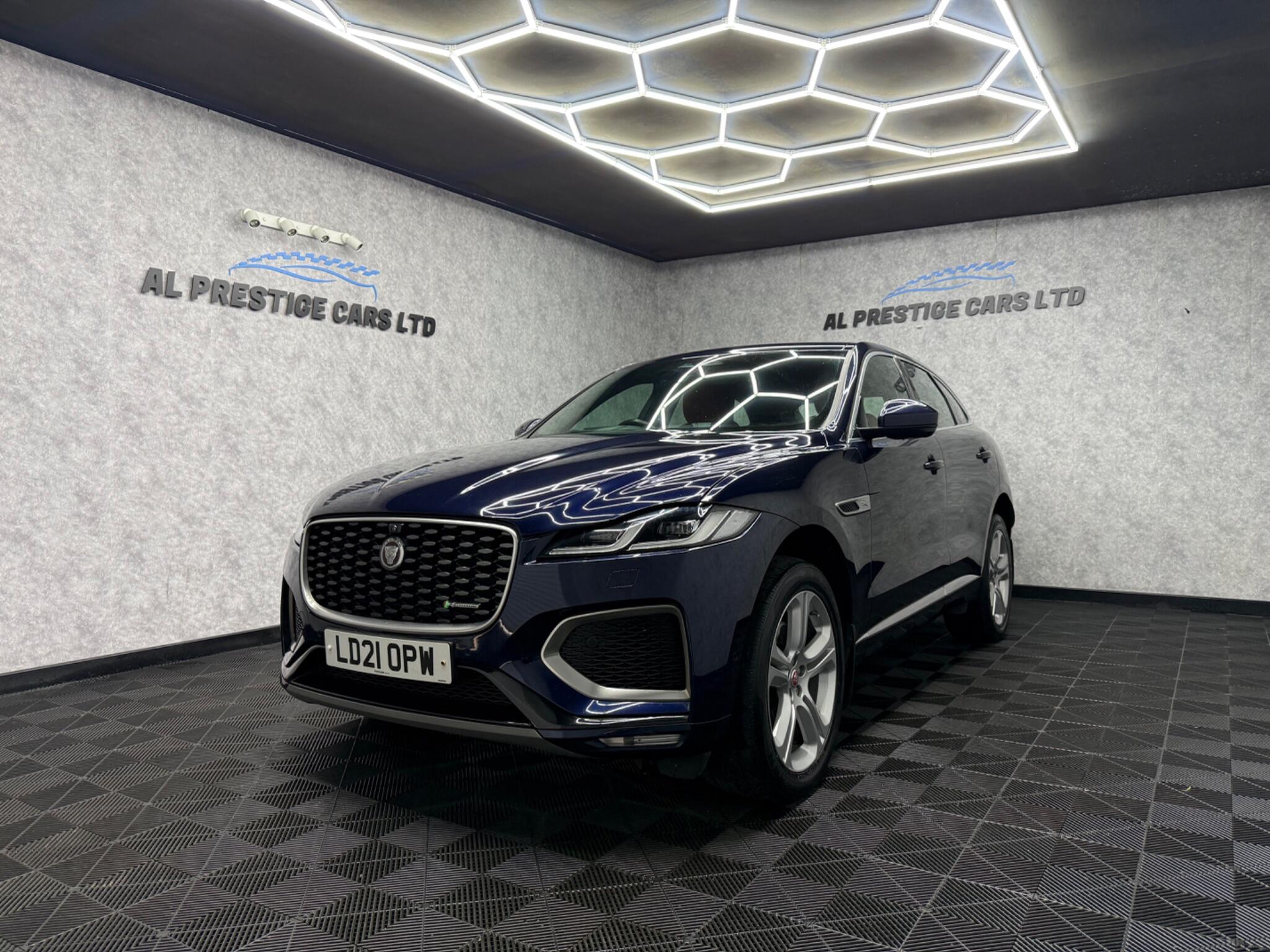Jaguar F-Pace main image