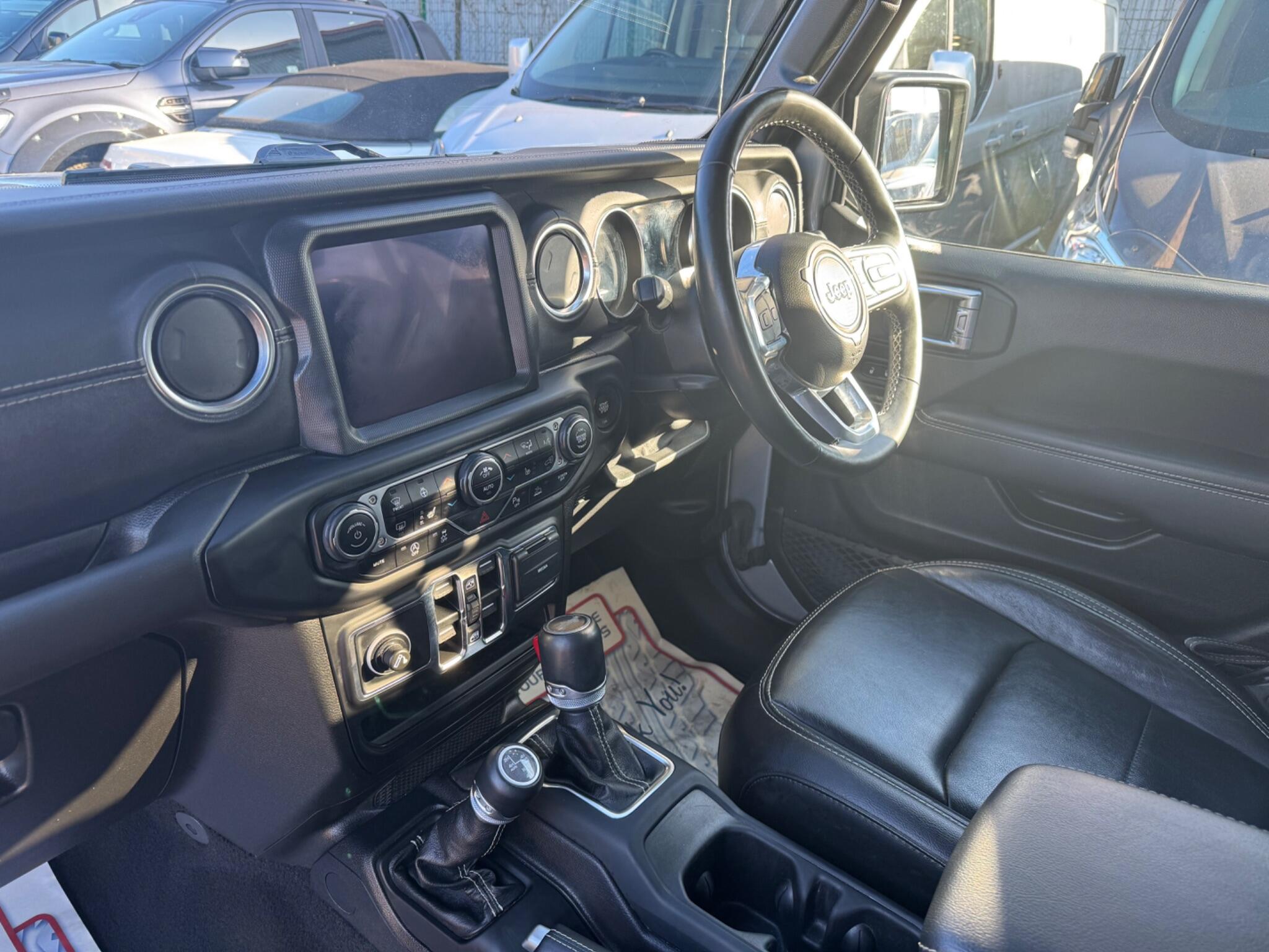Jeep Wrangler view 15