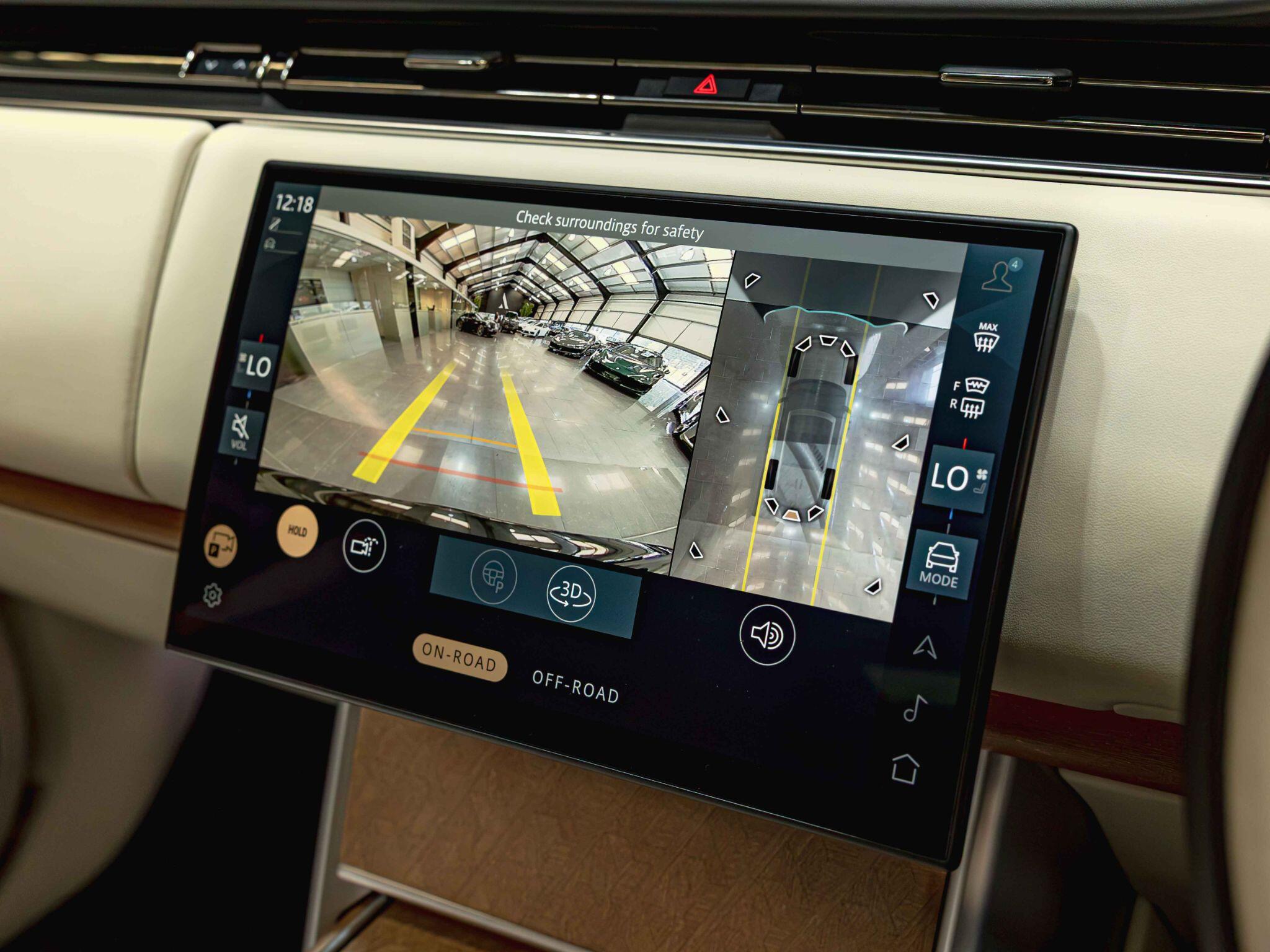 Land Rover Range Rover view 24
