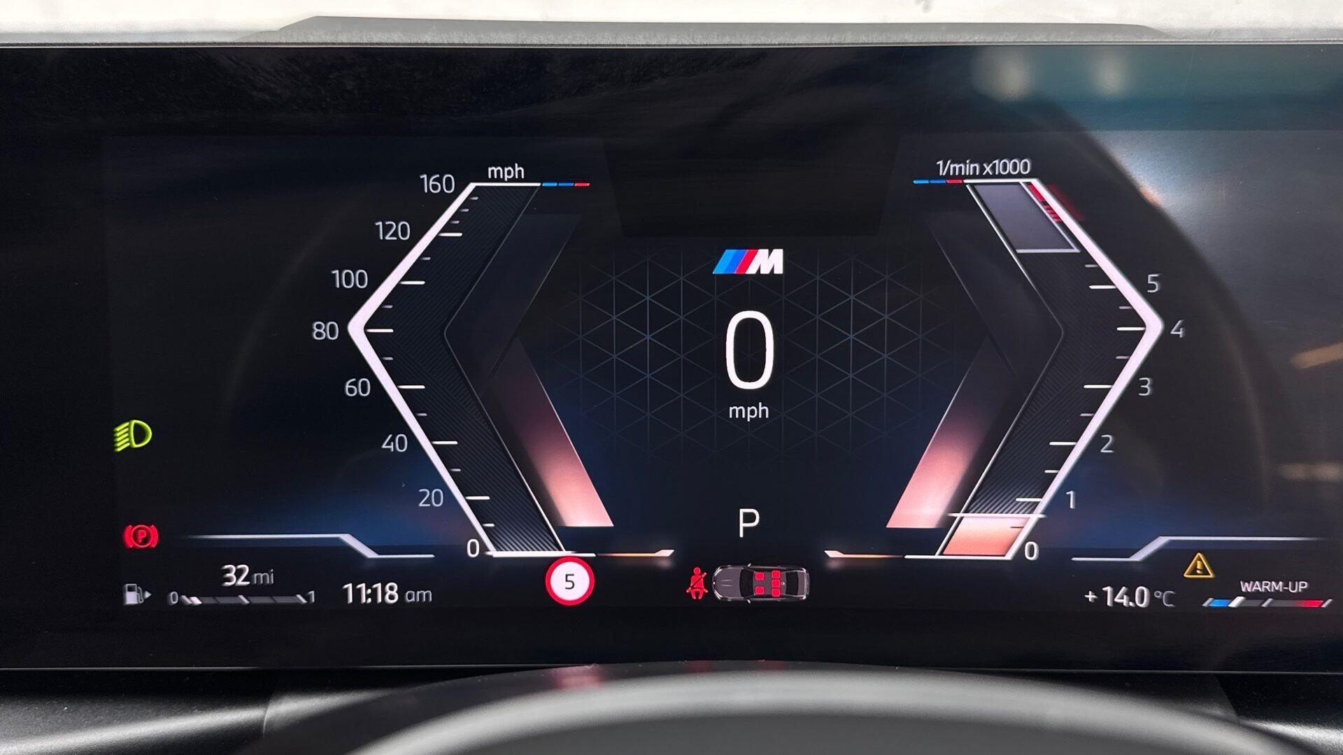 BMW 3 Series view 9