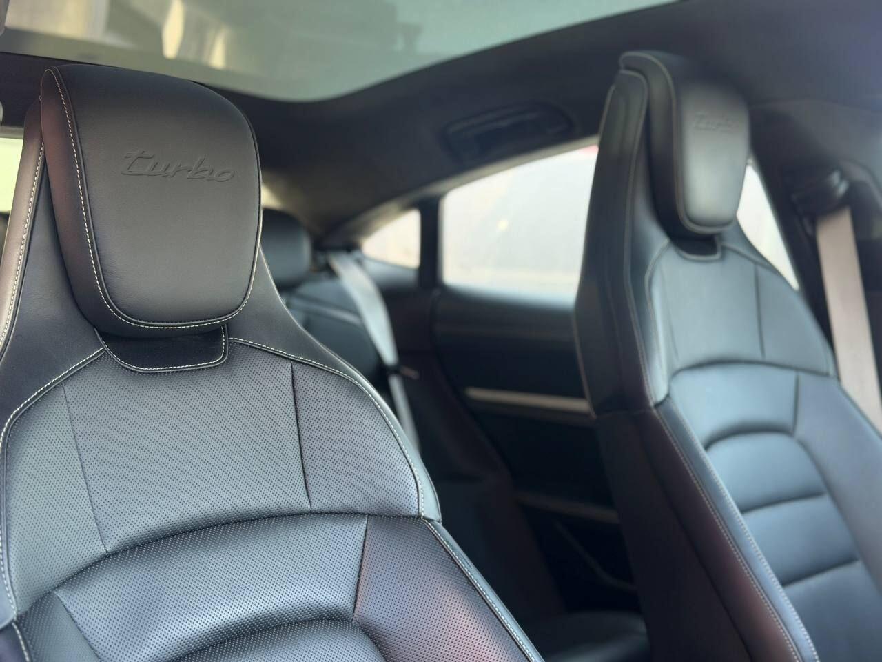 Porsche Taycan view 15
