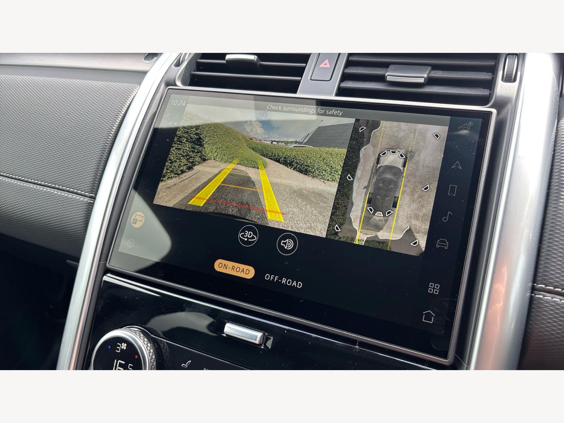 Land Rover Discovery view 14