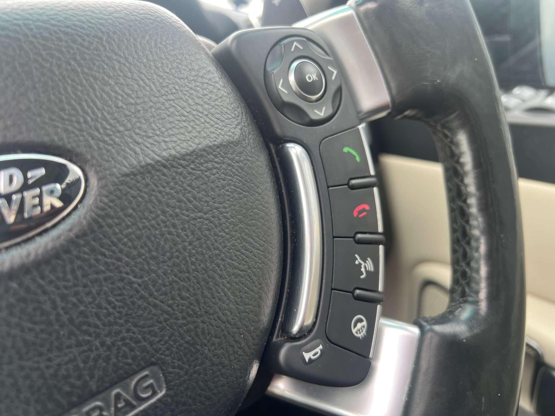 Land Rover Range Rover view 22
