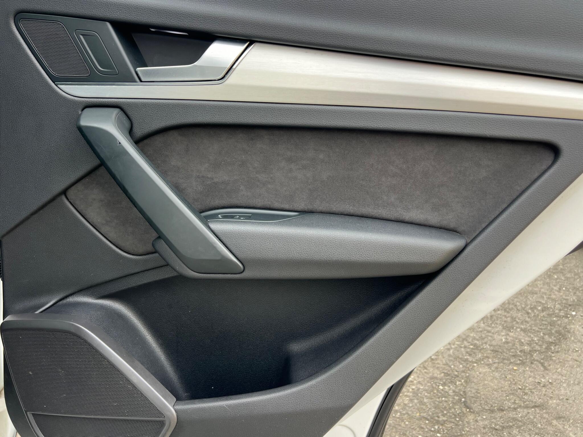Audi Q5 view 31