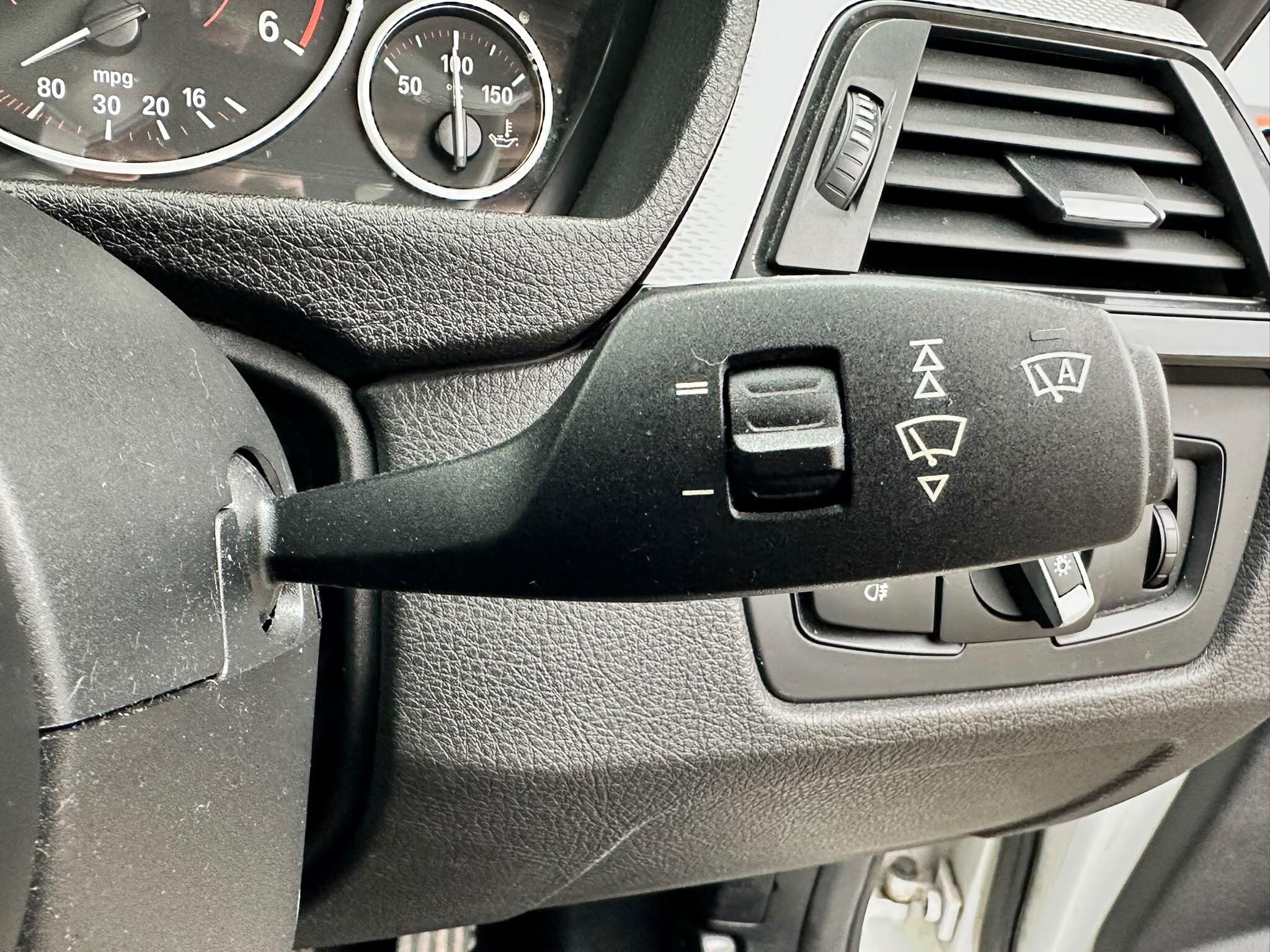 BMW 3 Series view 17