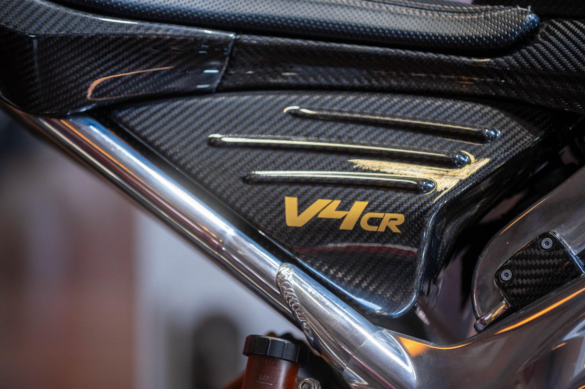 Norton V4 CR view 9