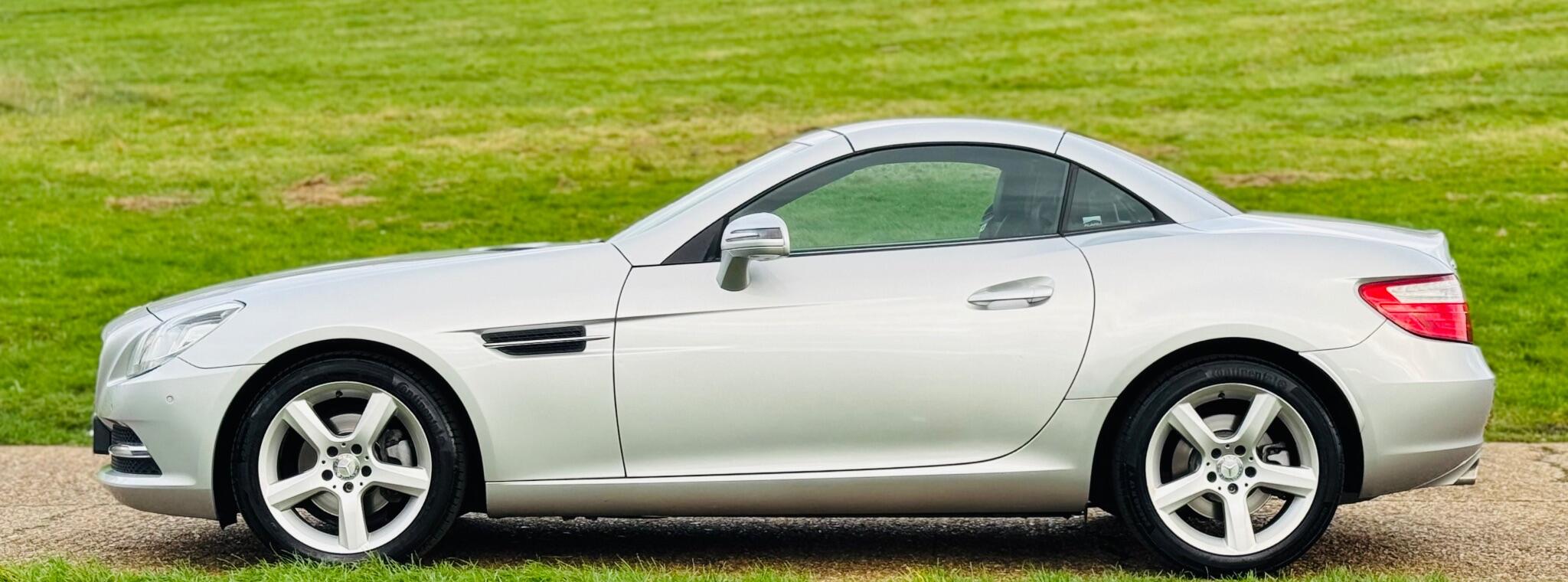2011 Mercedes-Benz SLK image 11