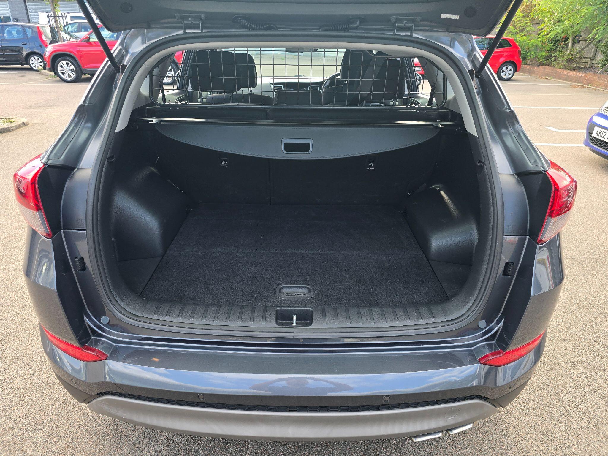Hyundai Tucson view 56