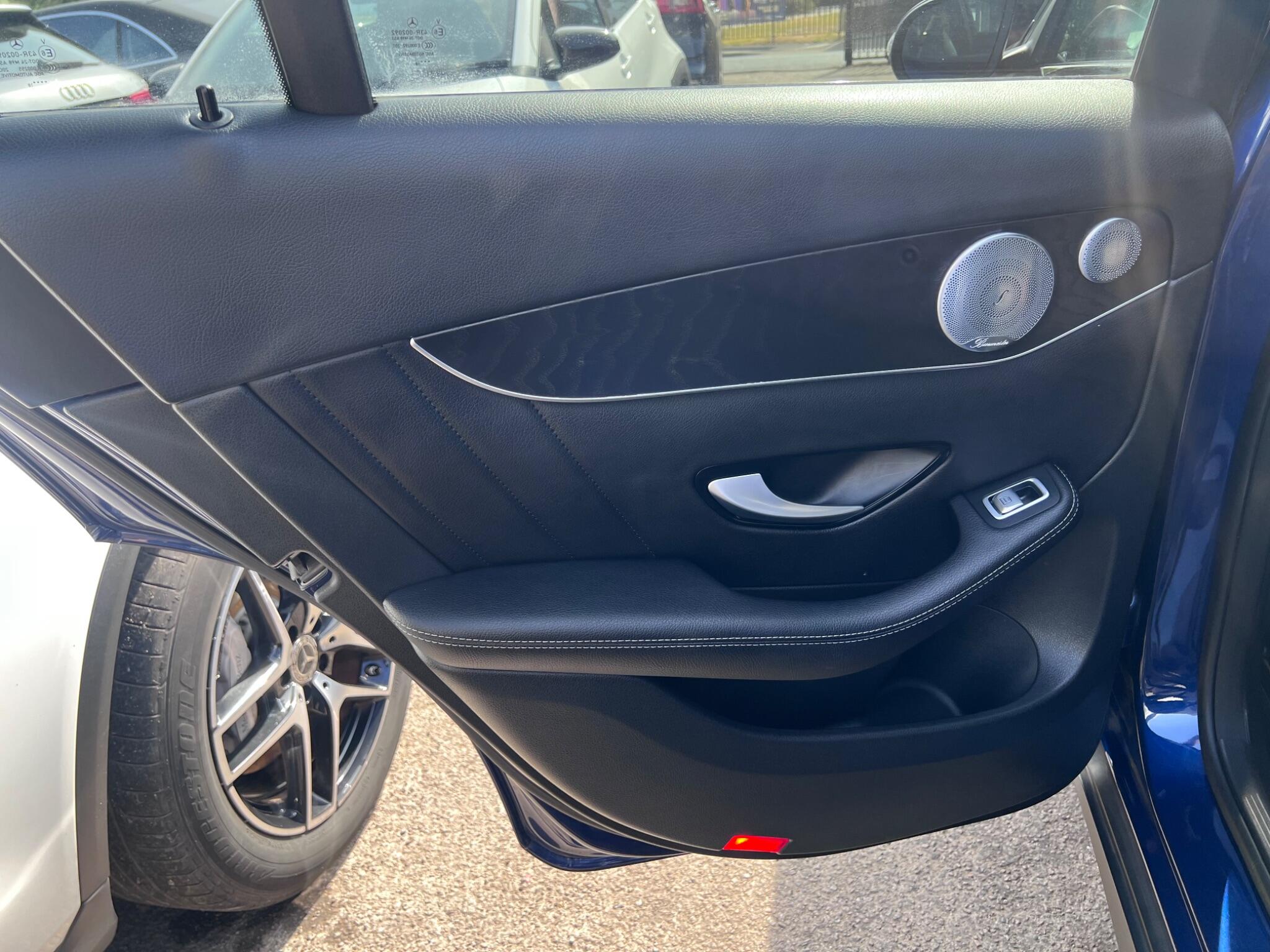 Mercedes-Benz GLC view 33