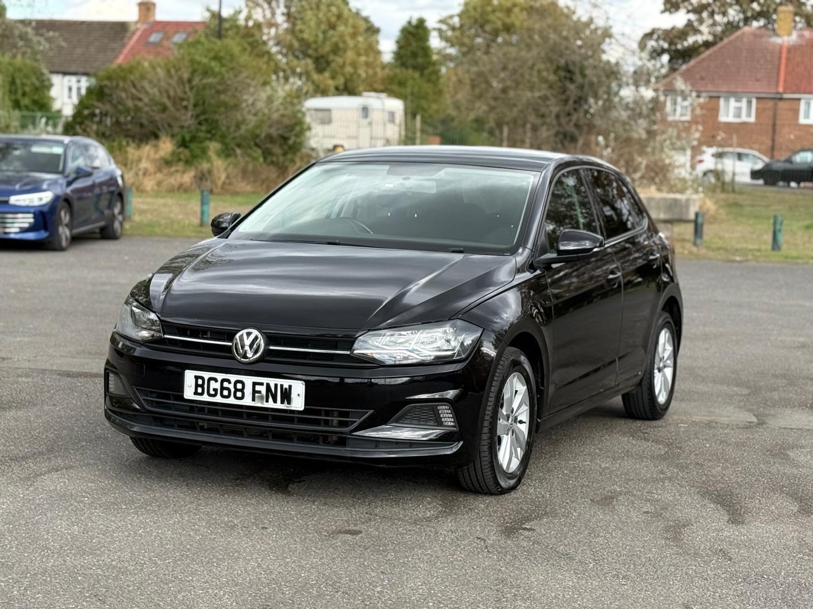 Volkswagen Polo view 4
