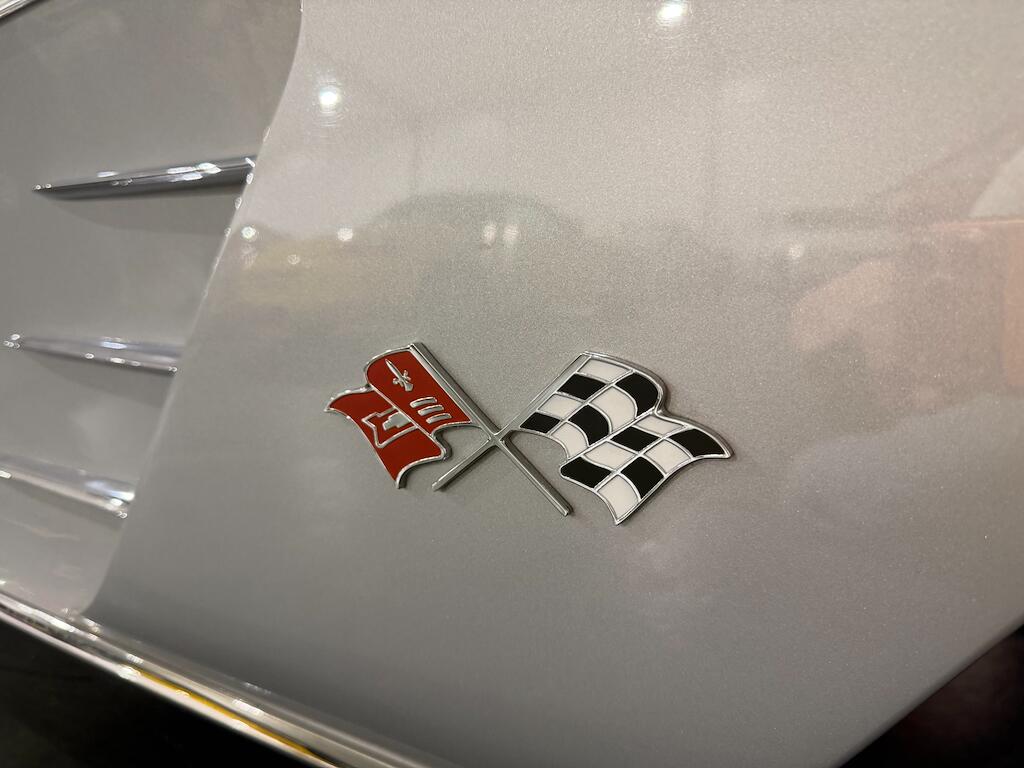 Chevrolet Corvette view 34