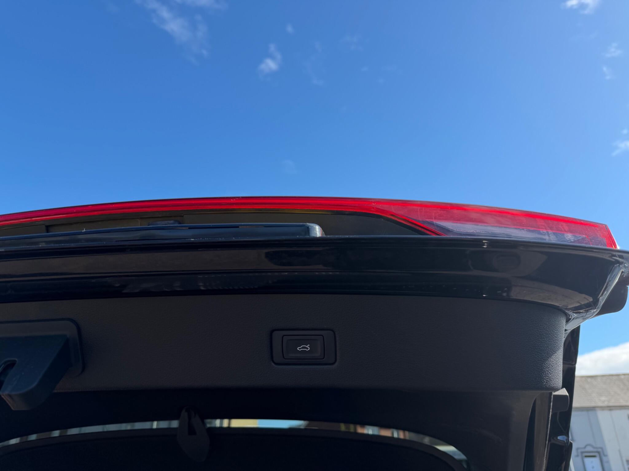 Audi A7 view 34