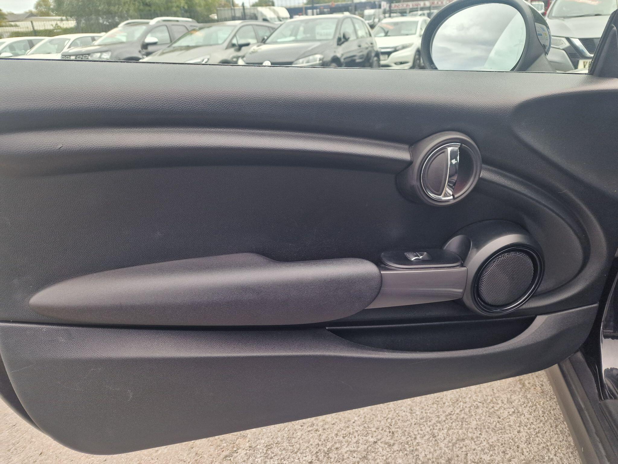Mini Hatch view 49