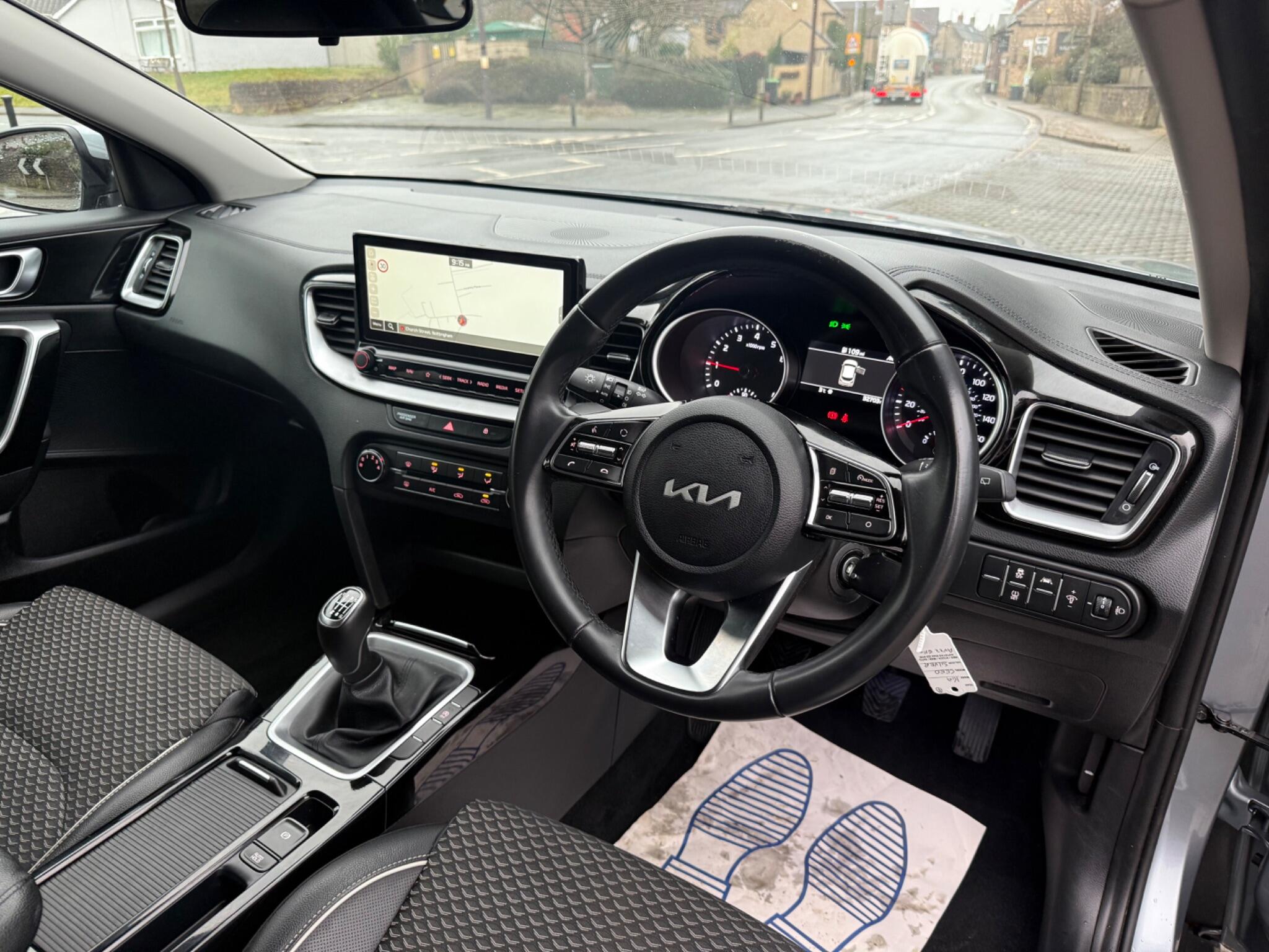 2022 Kia XCeed 1.0 T-GDi Connect Euro 6 (s/s) 5dr • 32,702 miles image 14