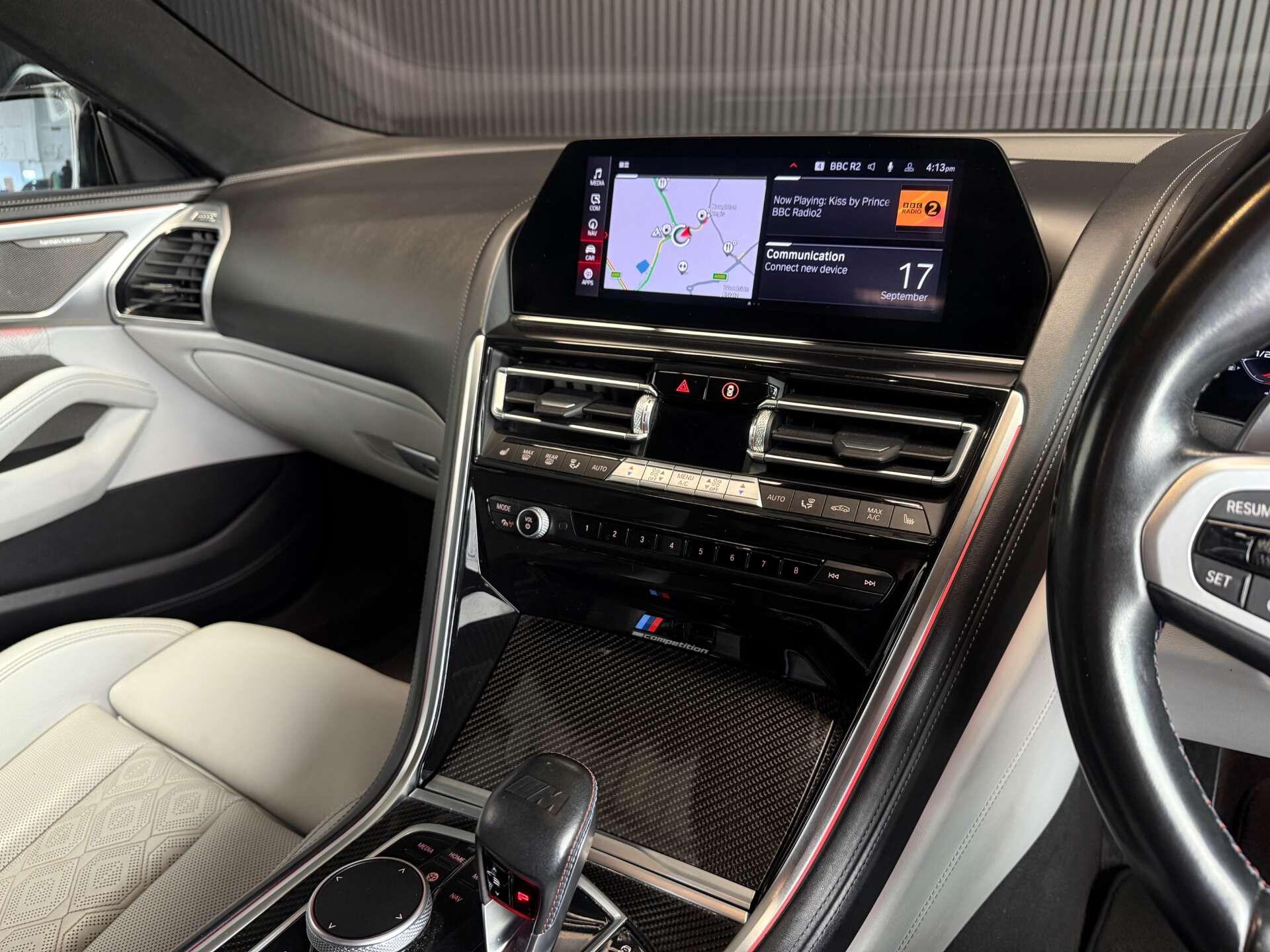 BMW M8 view 33