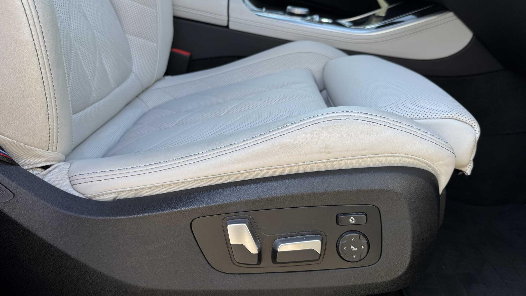 BMW X5 view 23